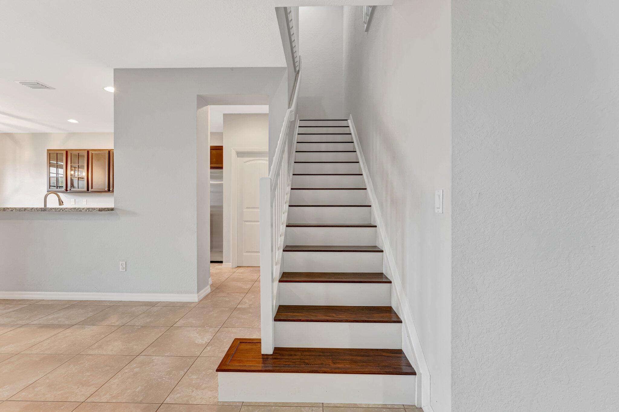 154 W Astor Circle