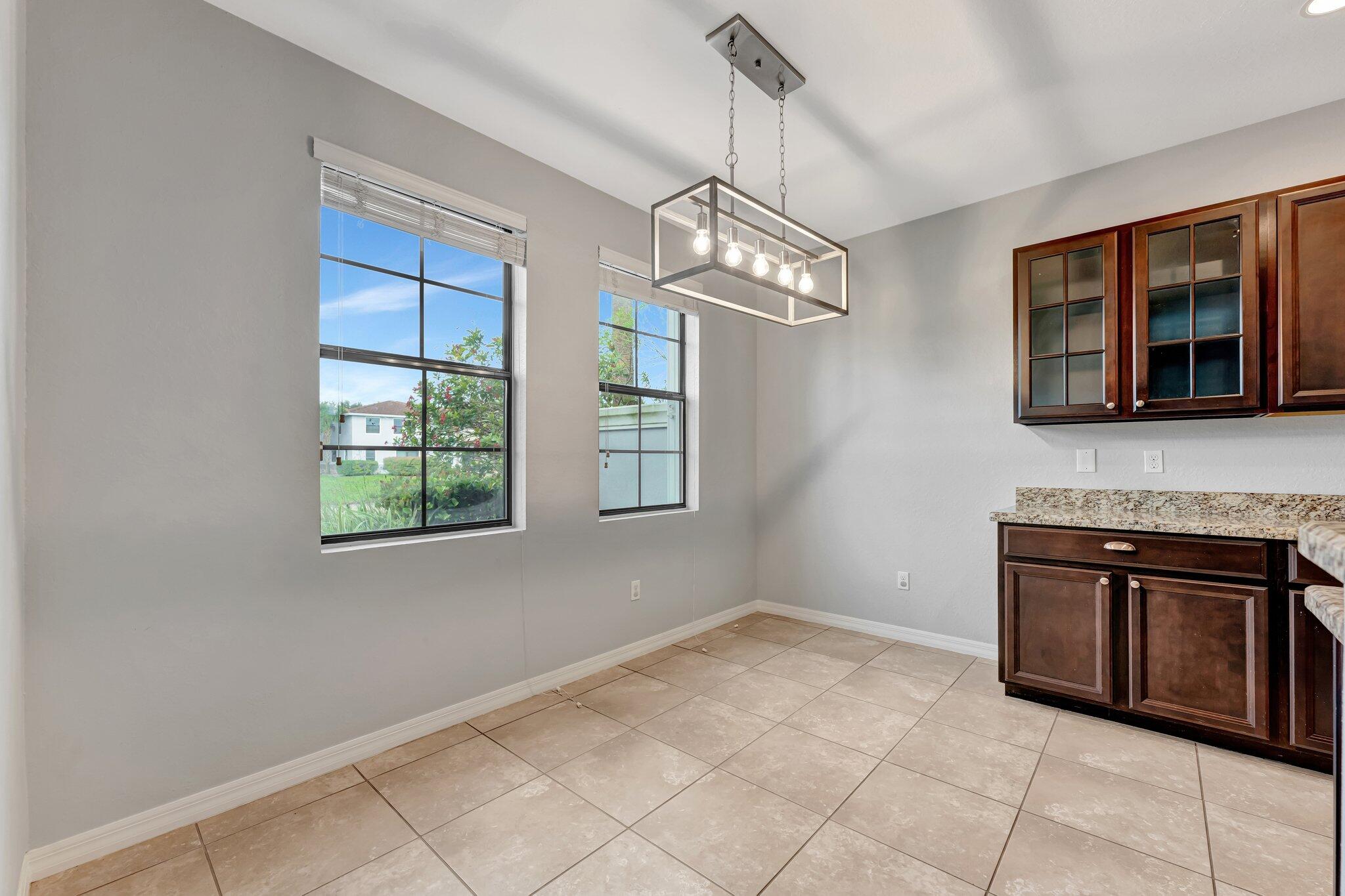 154 W Astor Circle