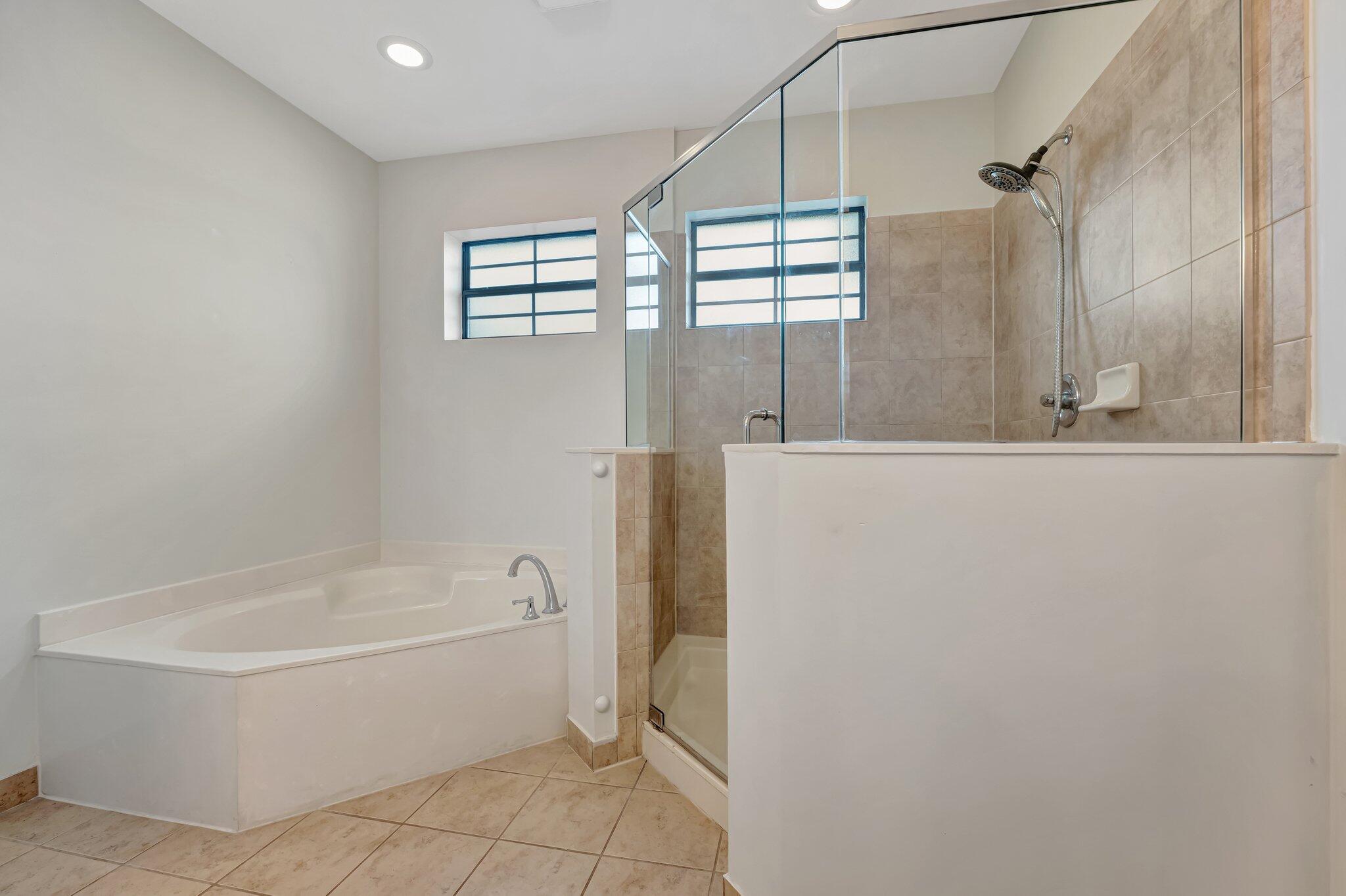 154 W Astor Circle
