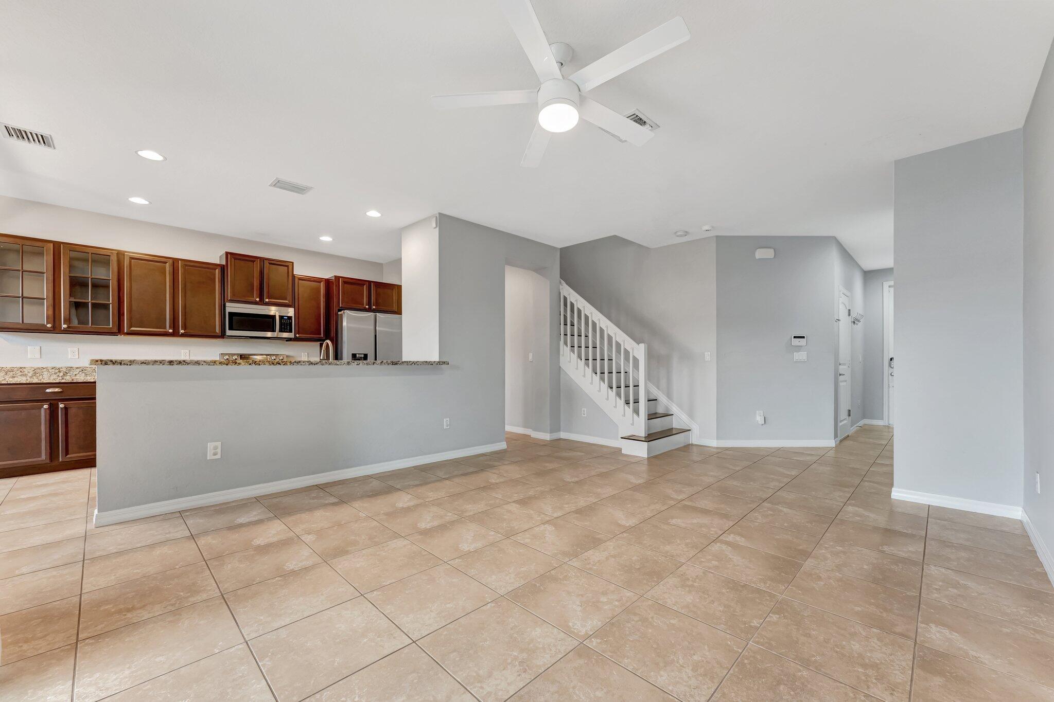 154 W Astor Circle