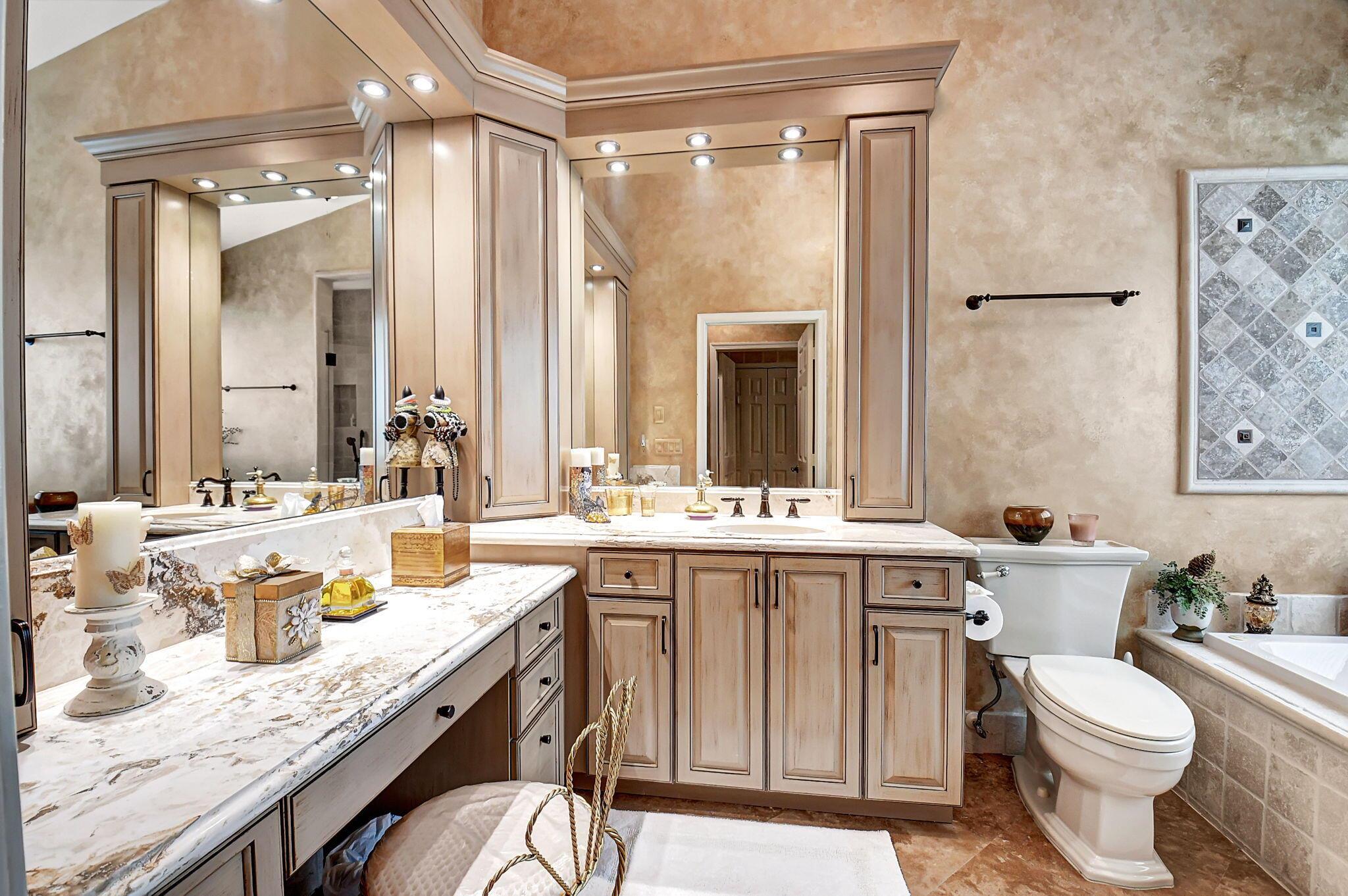 7752 Bridlington Drive