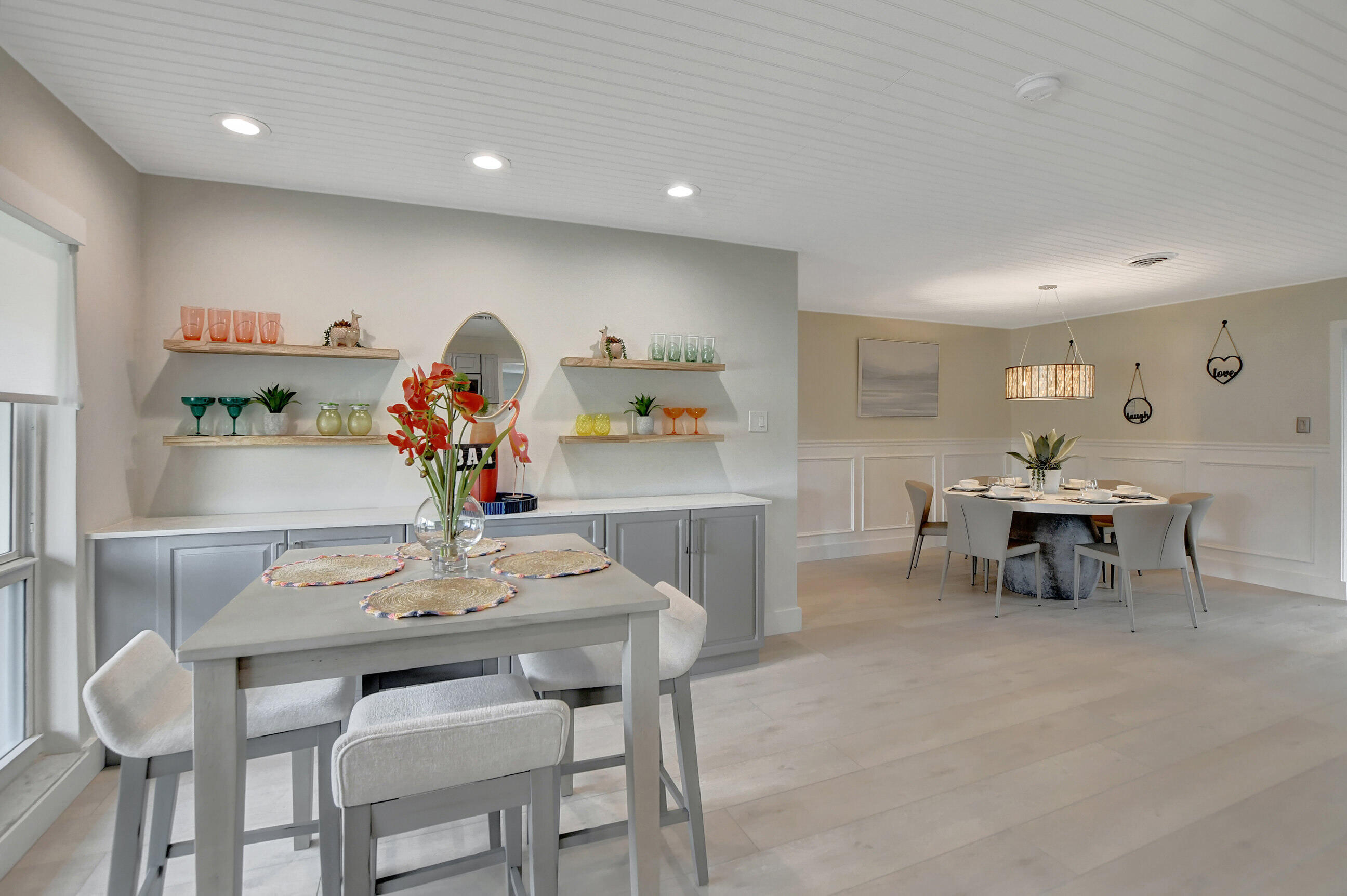 702 SW 27th Terrace