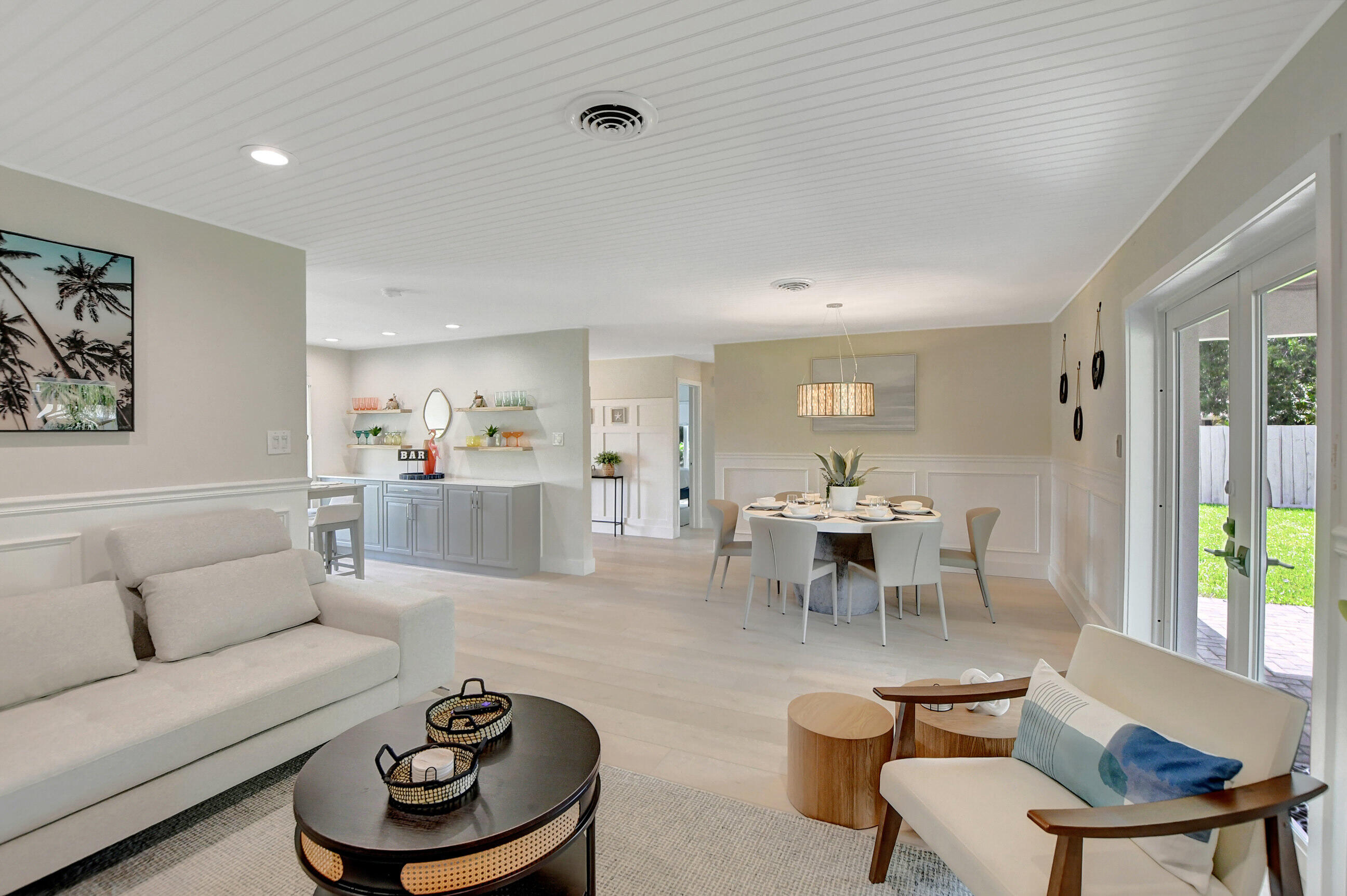 702 SW 27th Terrace