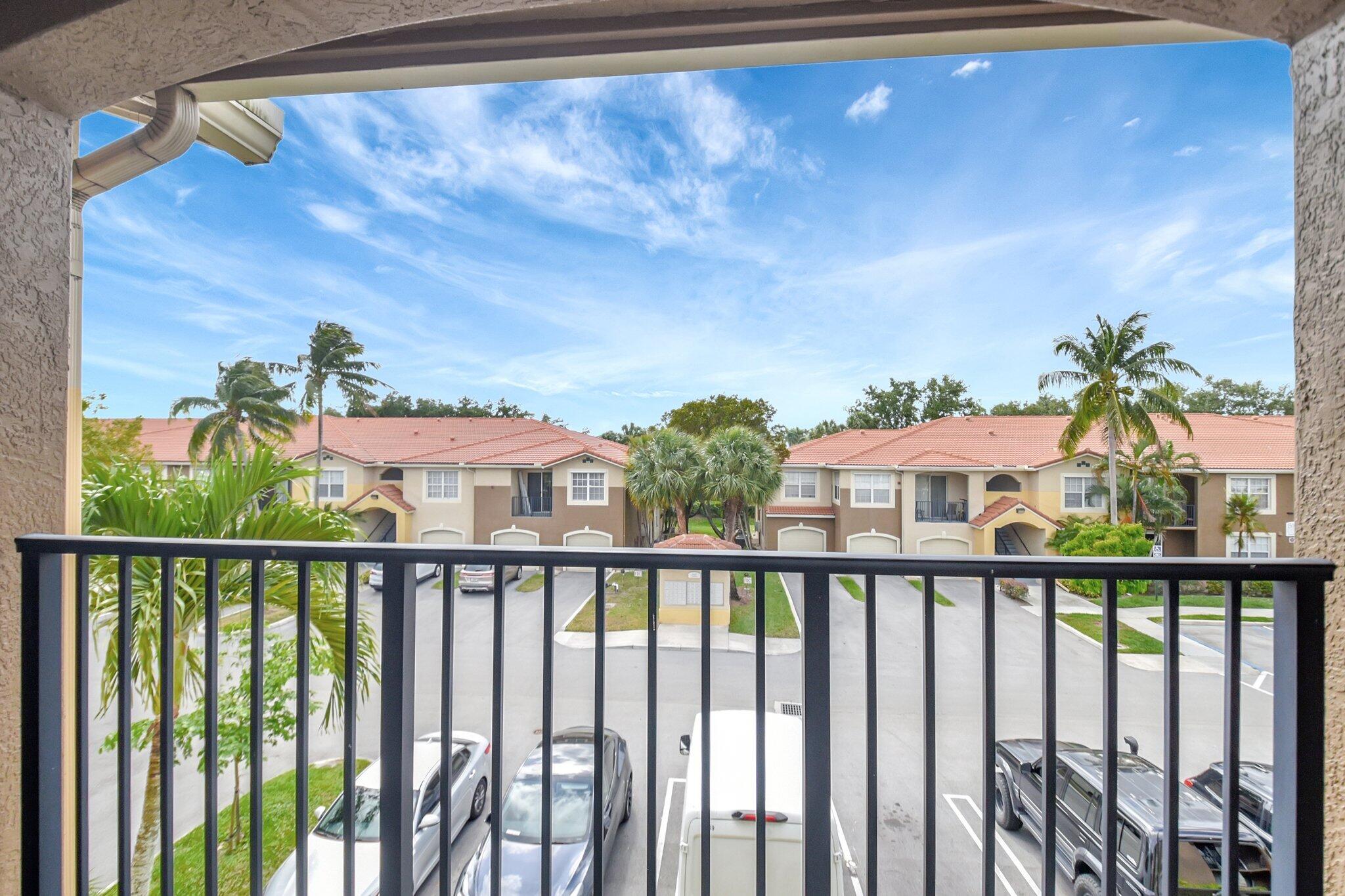 15035 Michelangelo Boulevard 305