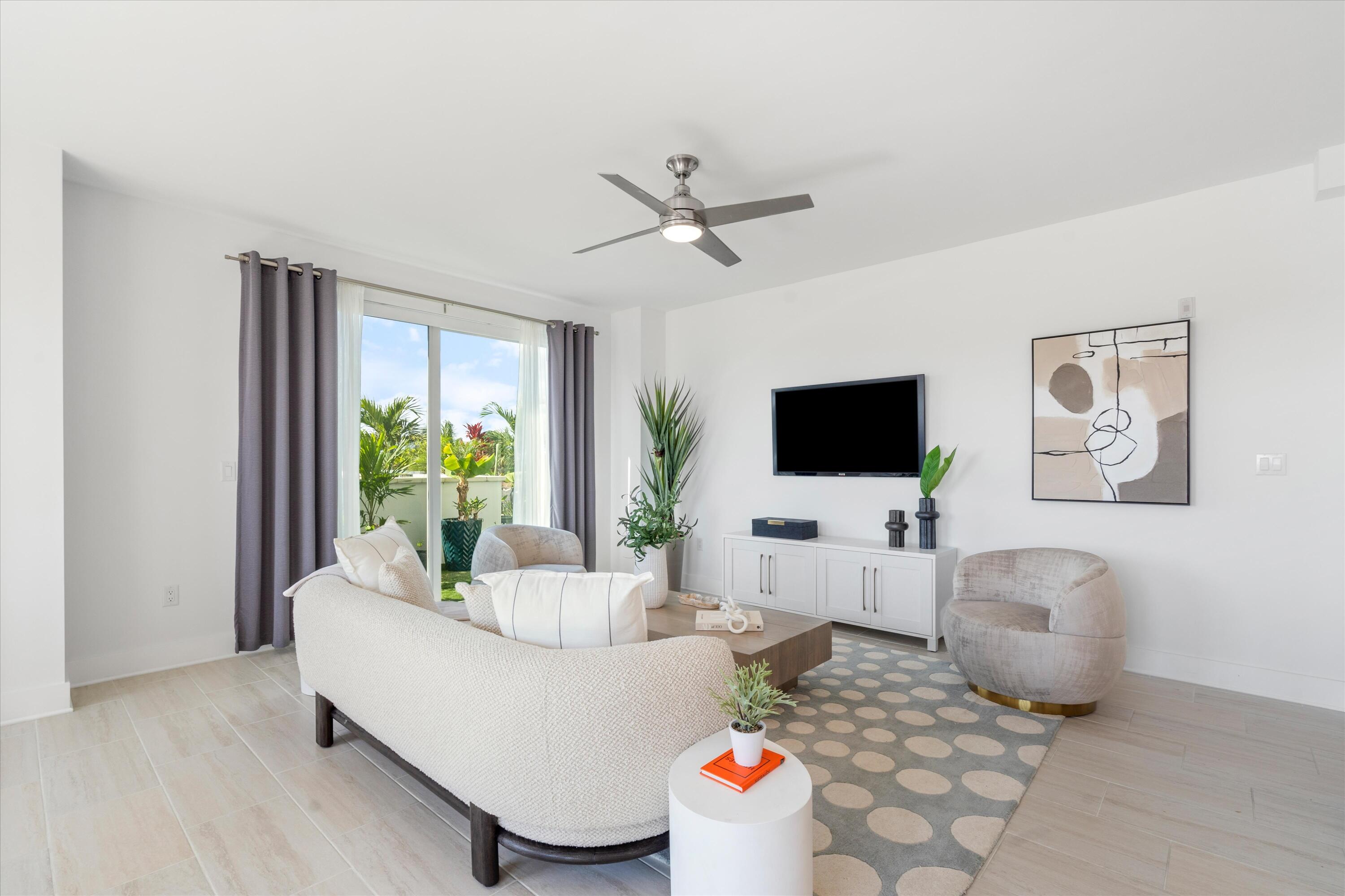 236 Se Fifth Avenue 212