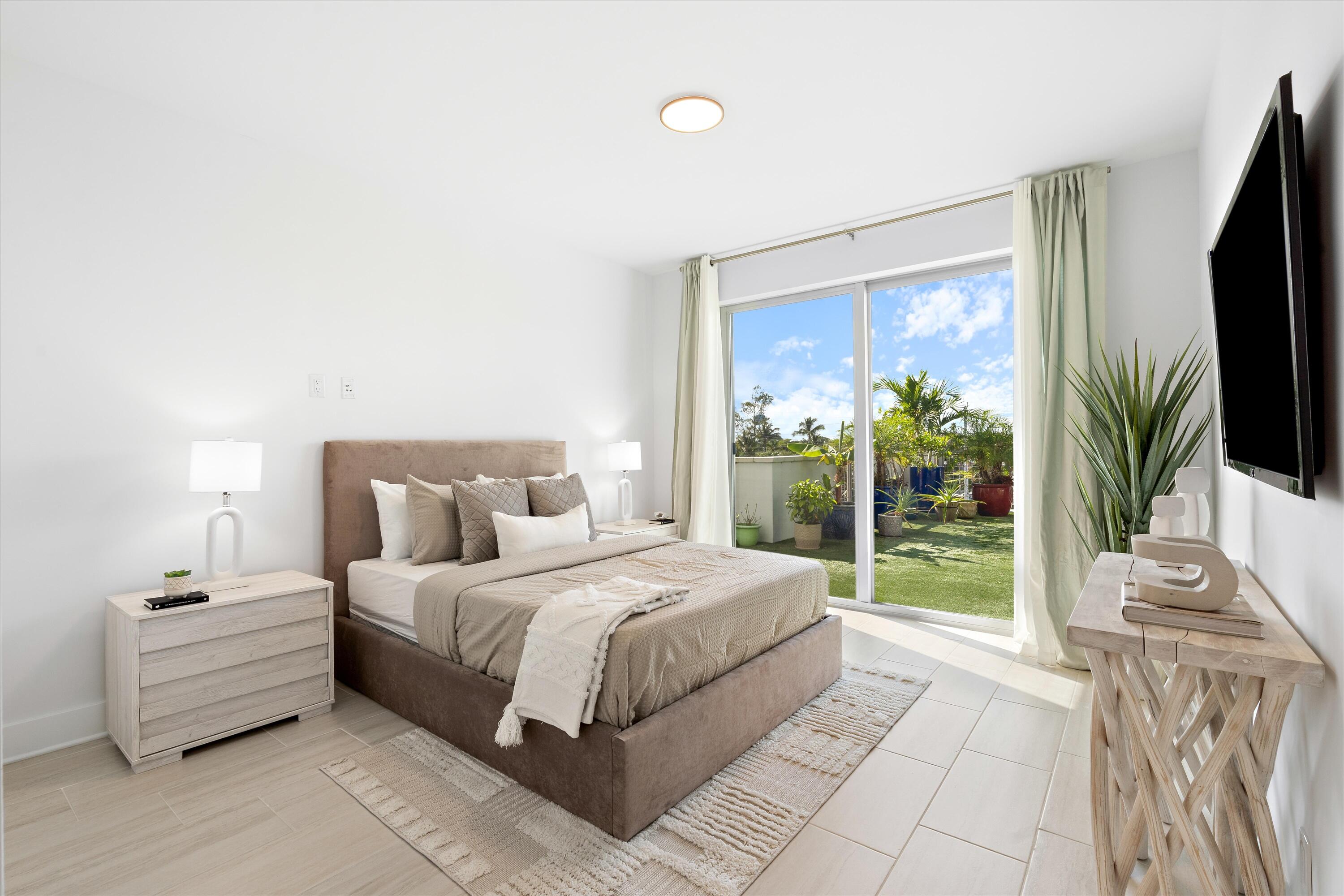 236 Se Fifth Avenue 212