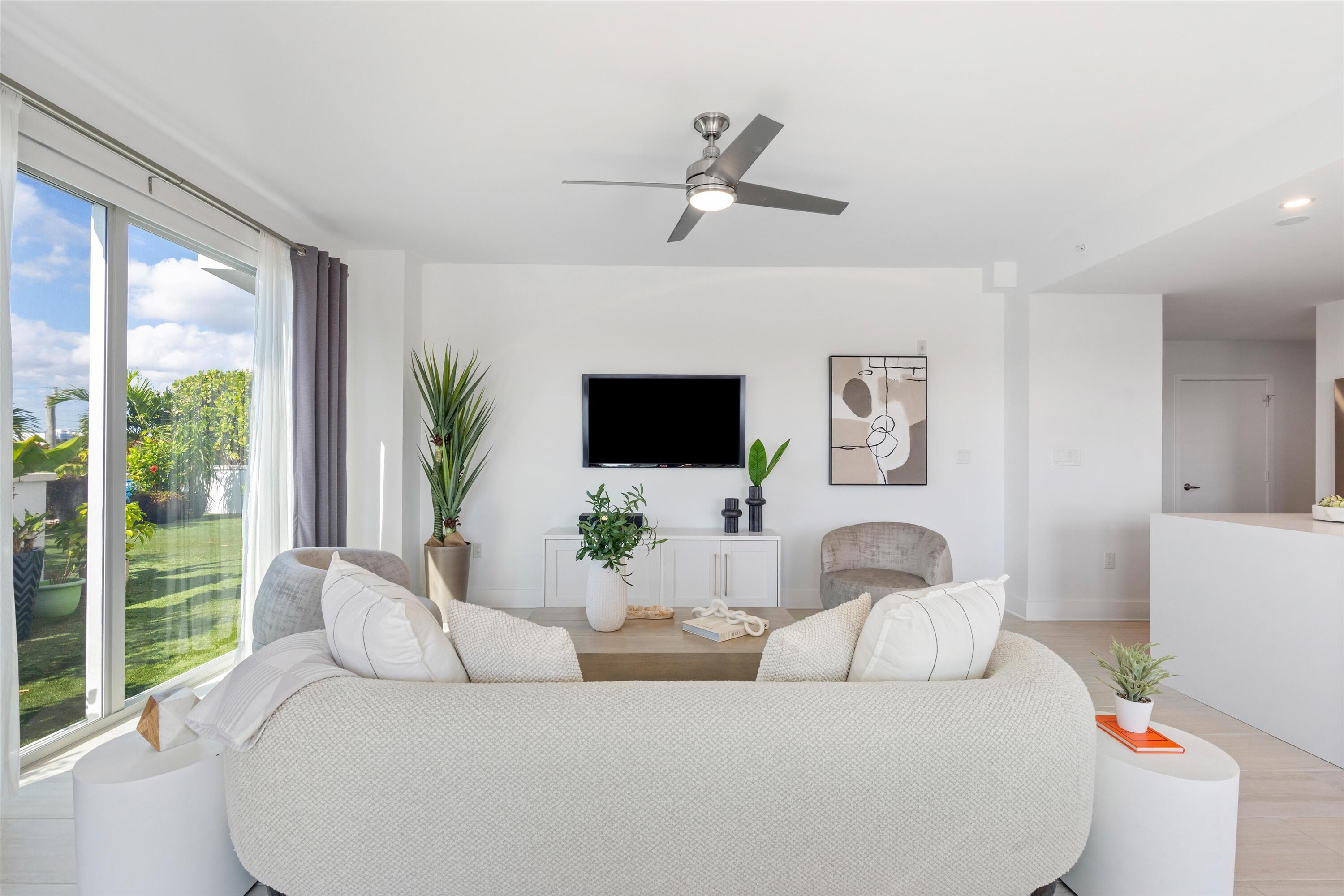 236 Se Fifth Avenue 212