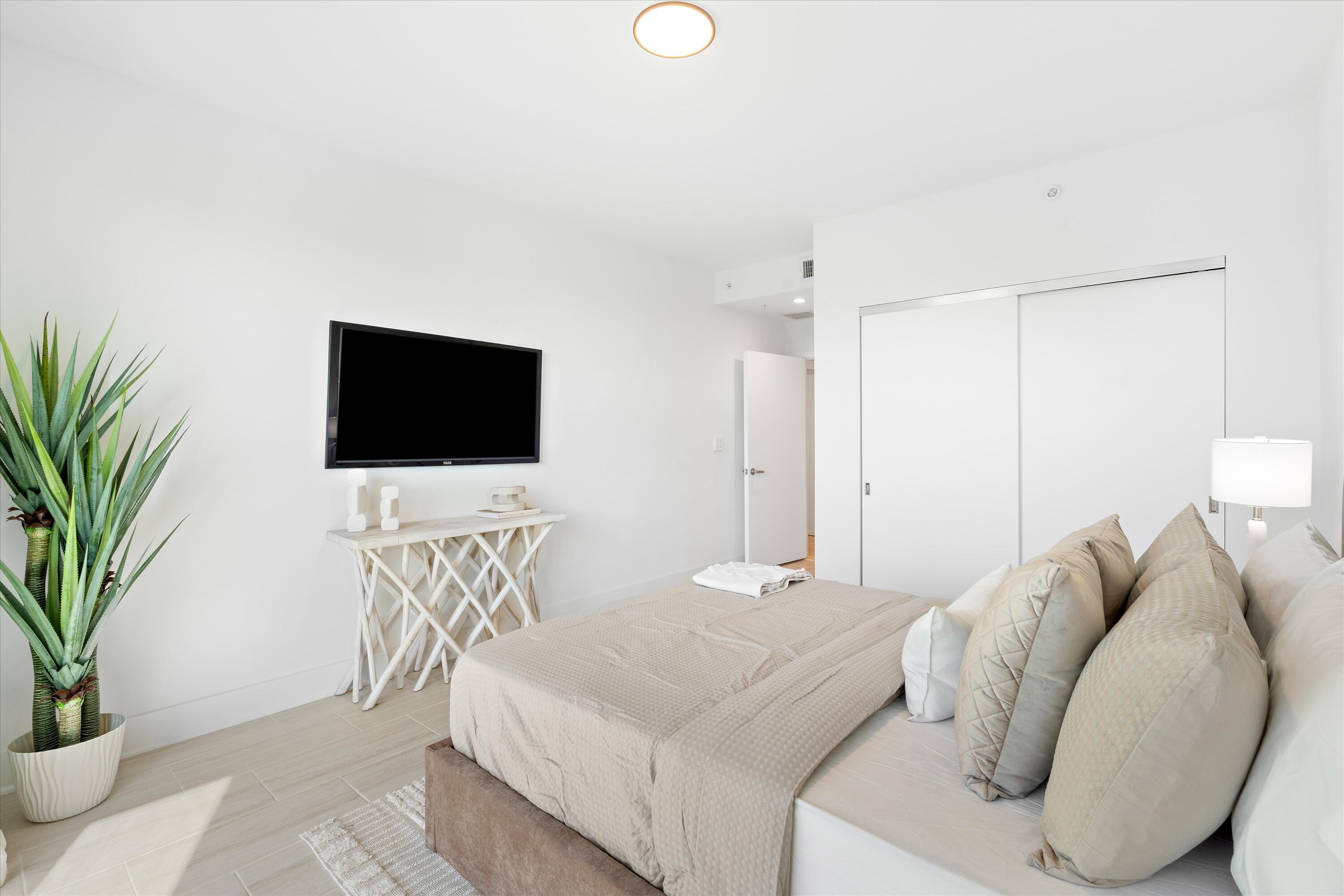 236 Se Fifth Avenue 212