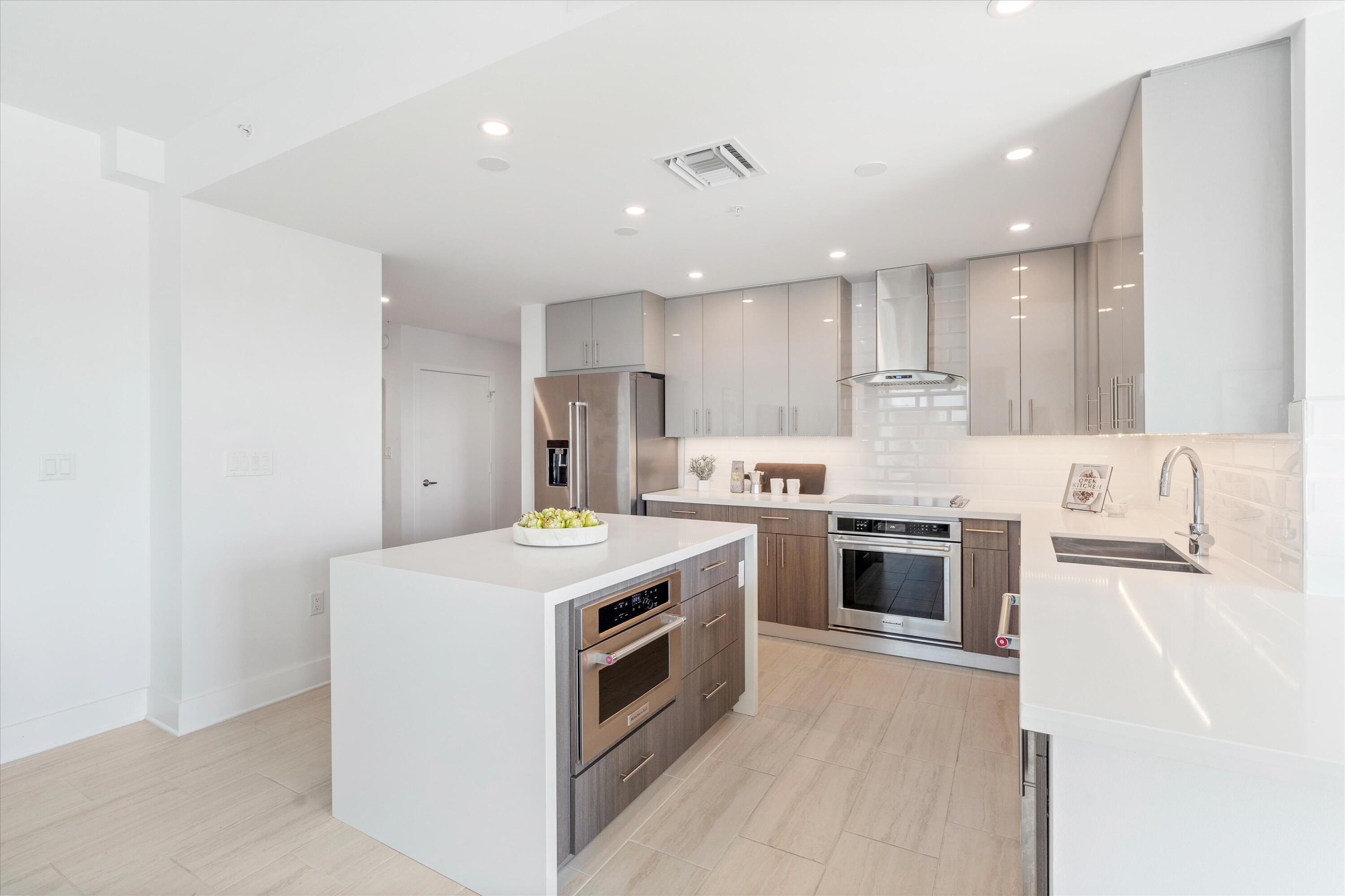 236 Se Fifth Avenue 212