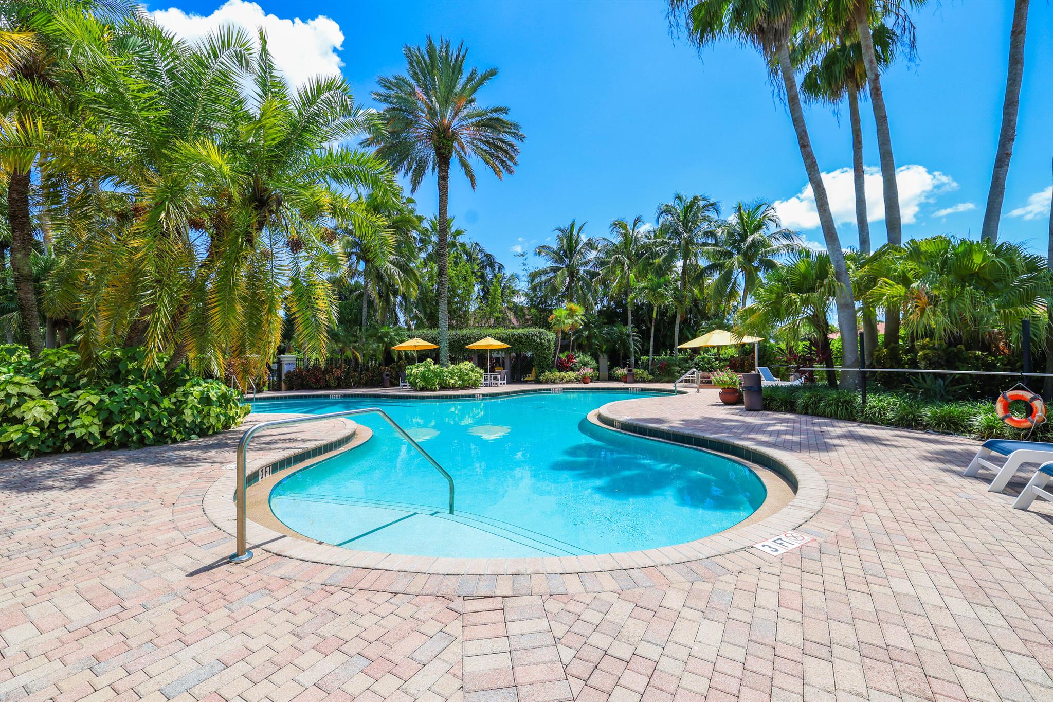 15075 Michelangelo Boulevard 204