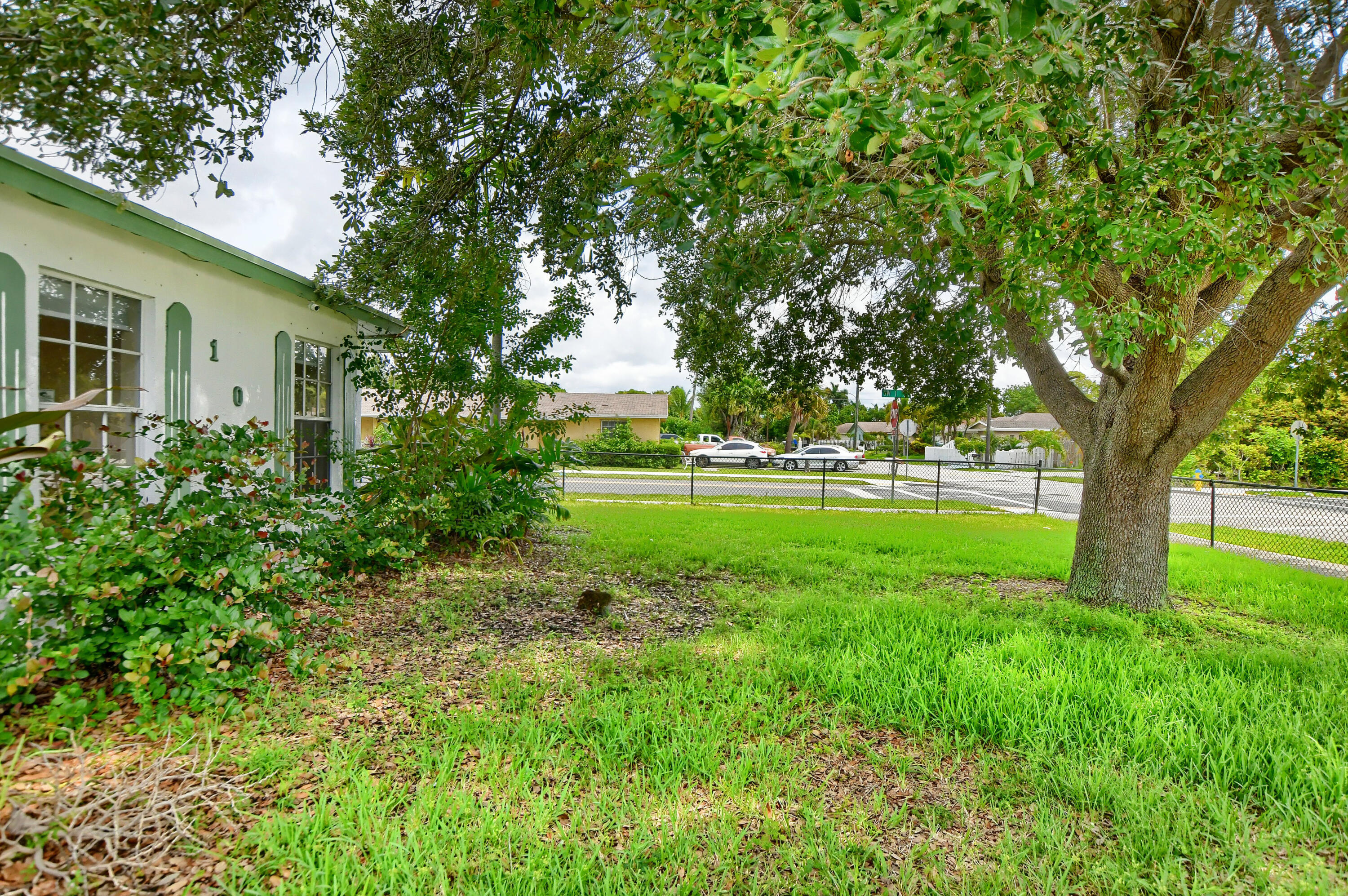 102 SW 13th Avenue