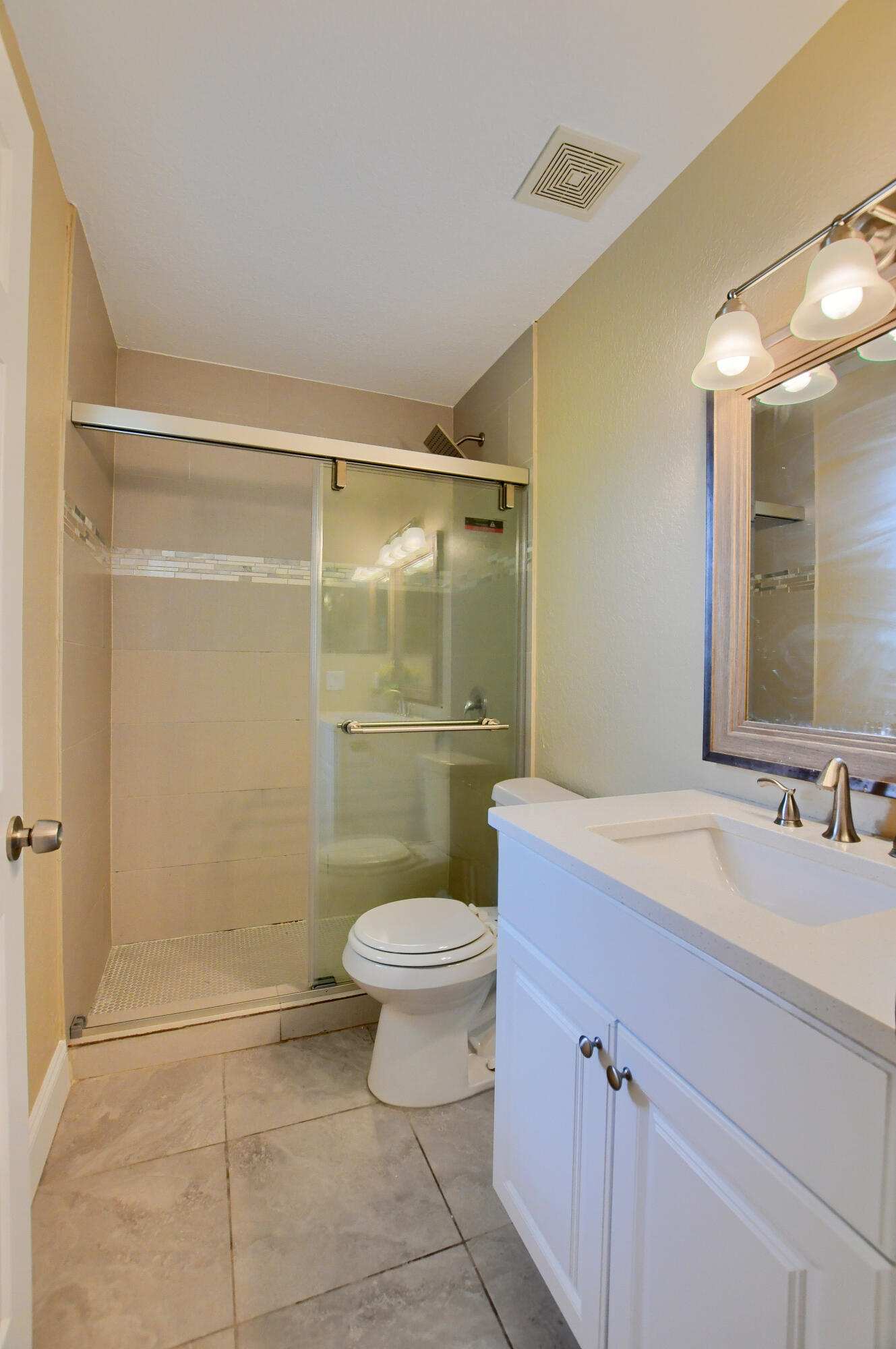 102 SW 13th Avenue