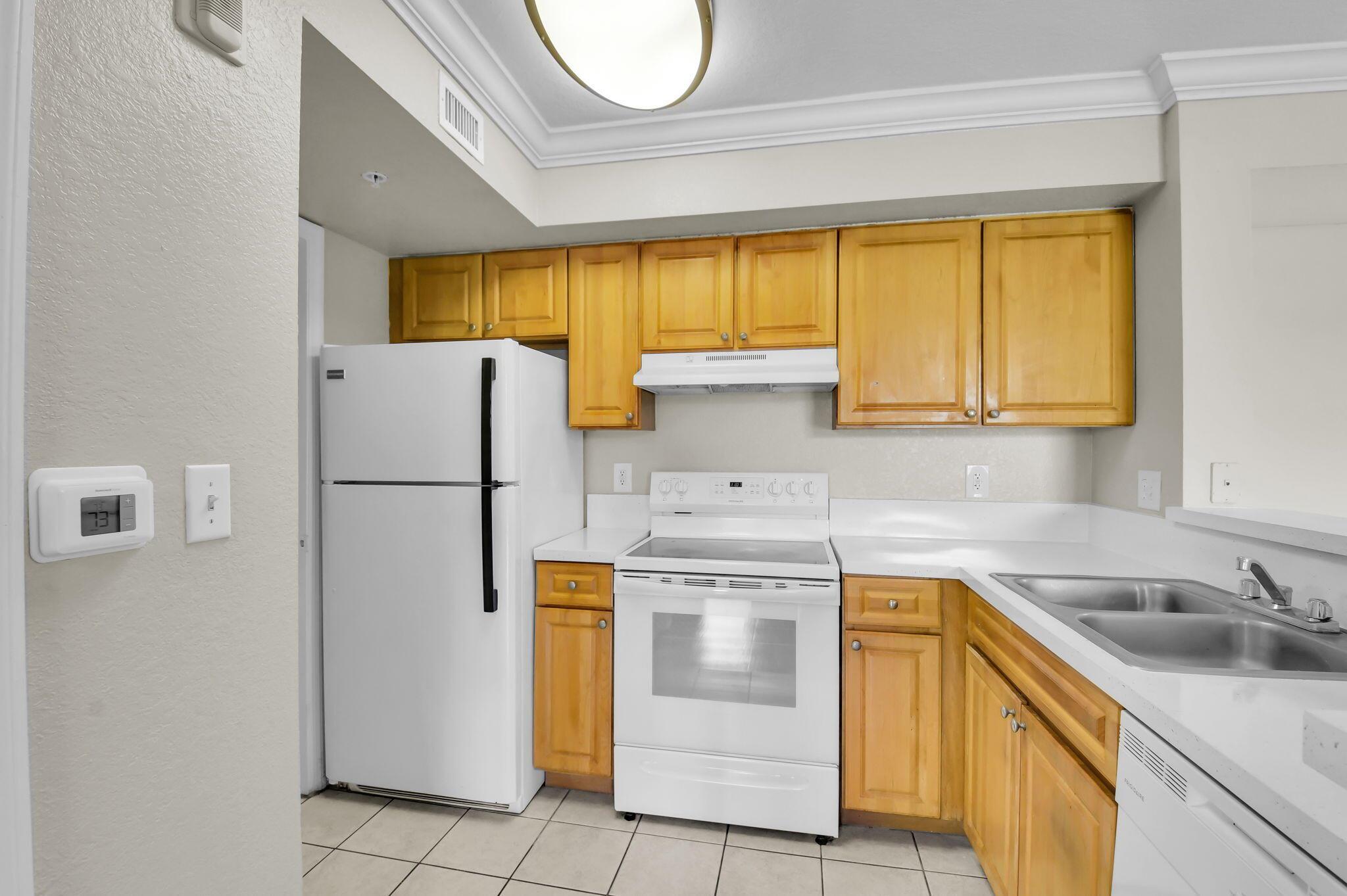 15185 Michelangelo Boulevard 204