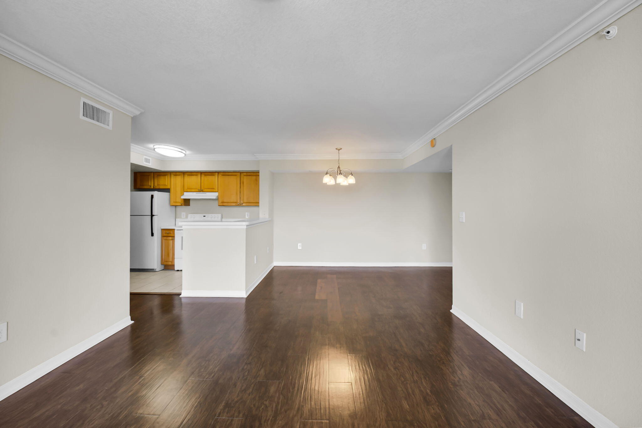15185 Michelangelo Boulevard 204