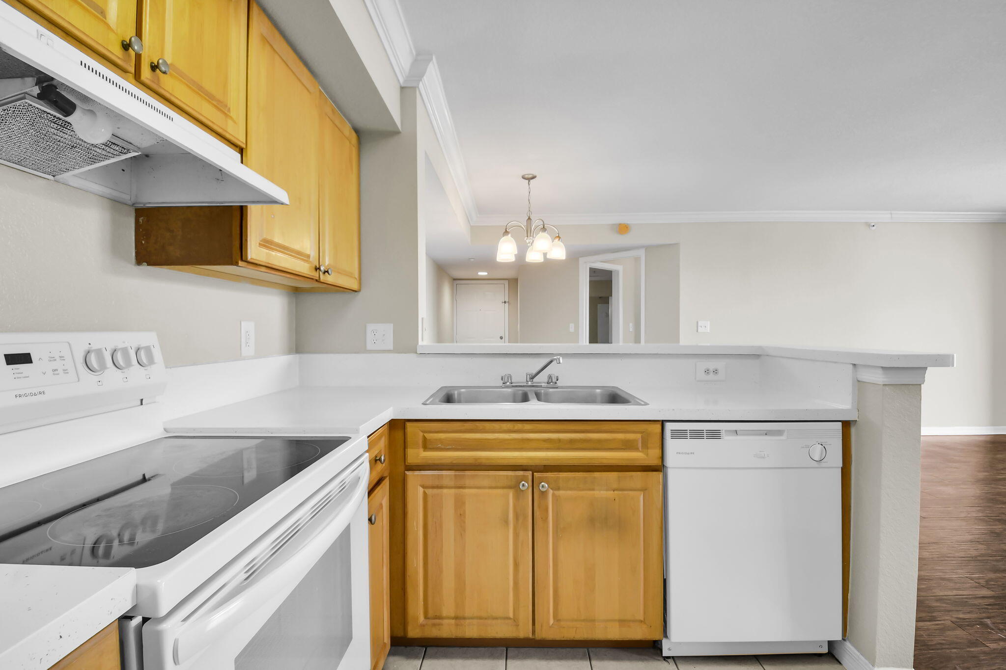 15185 Michelangelo Boulevard 204