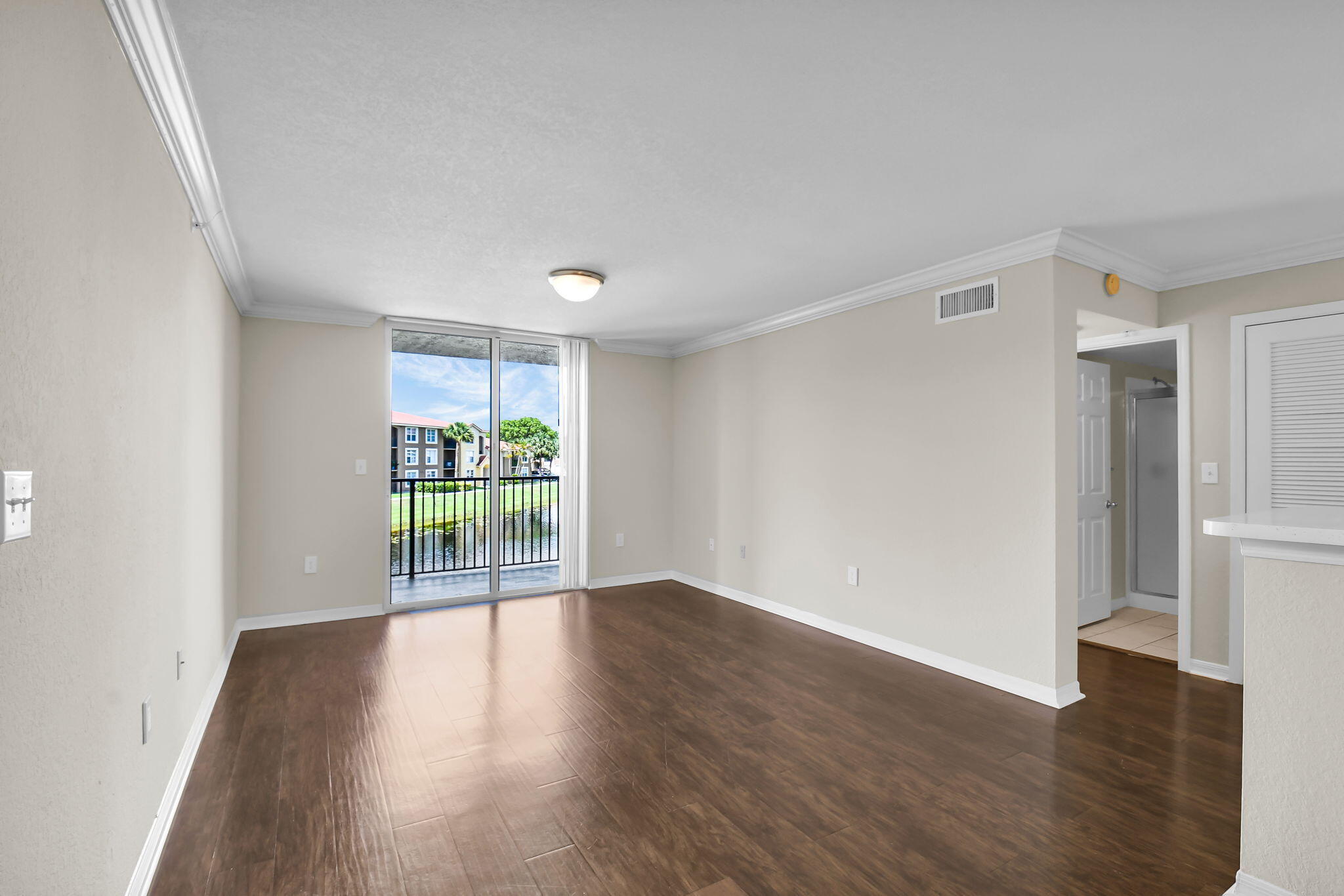 15185 Michelangelo Boulevard 204