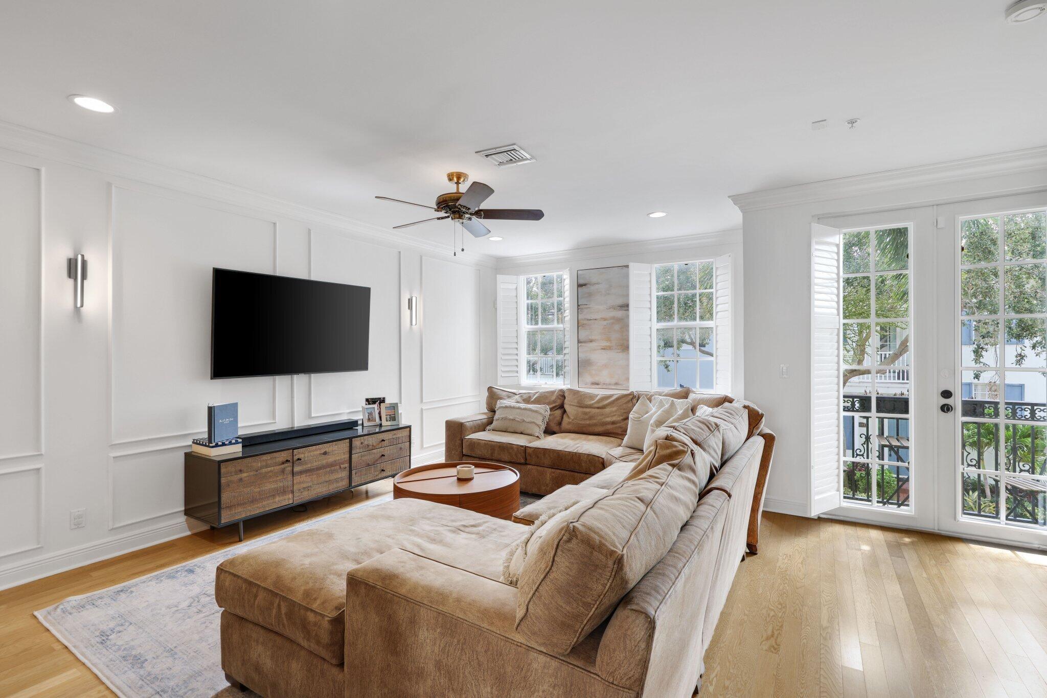 1032 E Heritage Club Circle