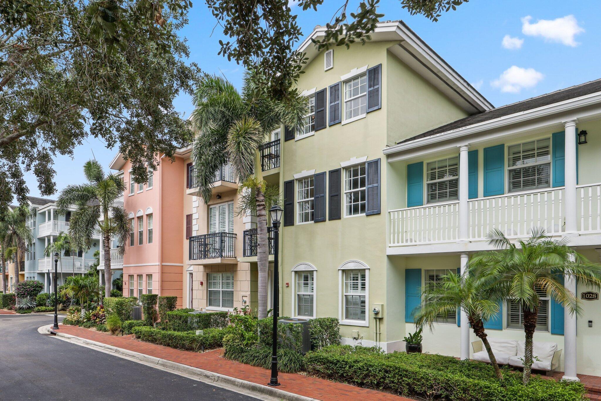 1032 E Heritage Club Circle