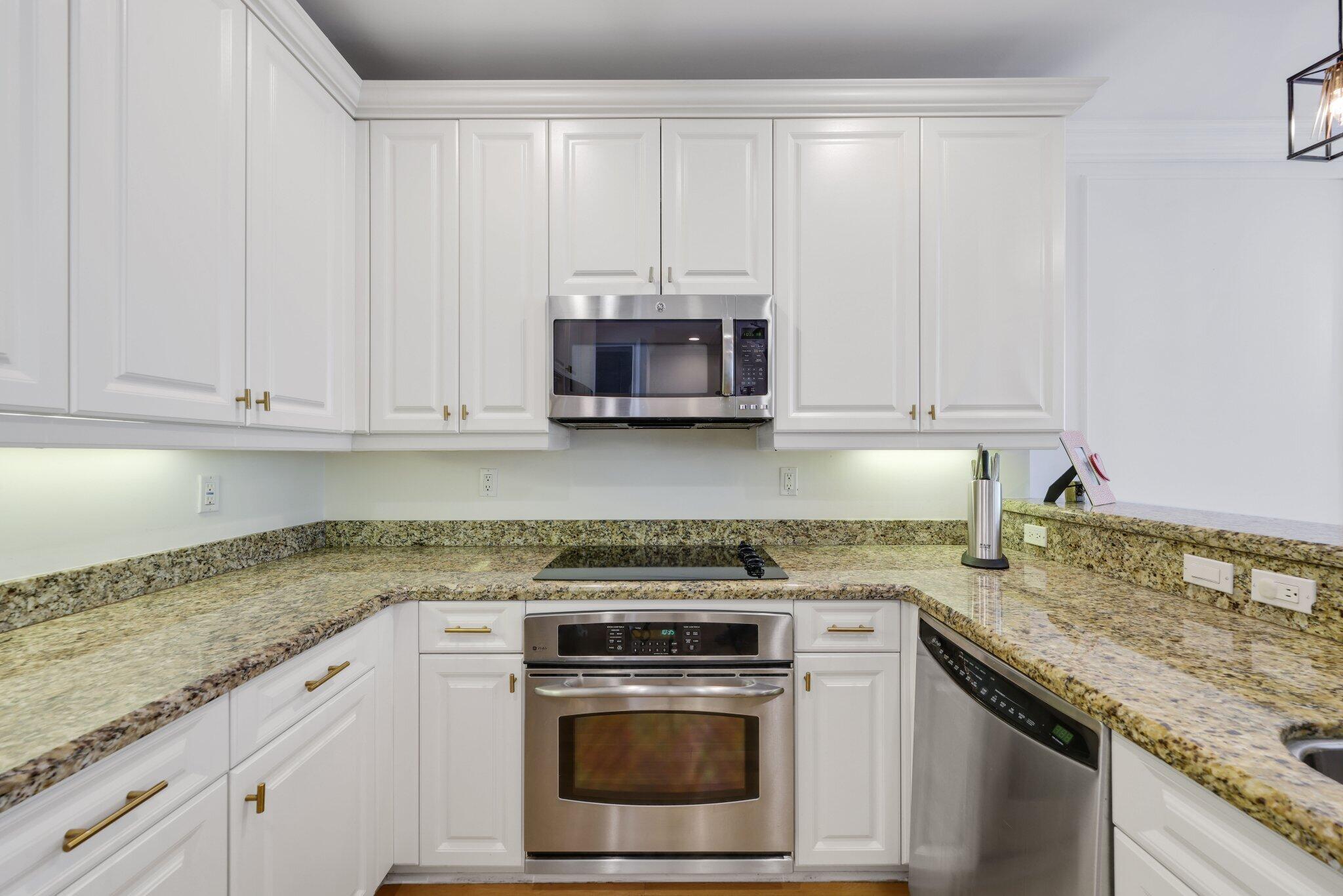 1032 E Heritage Club Circle