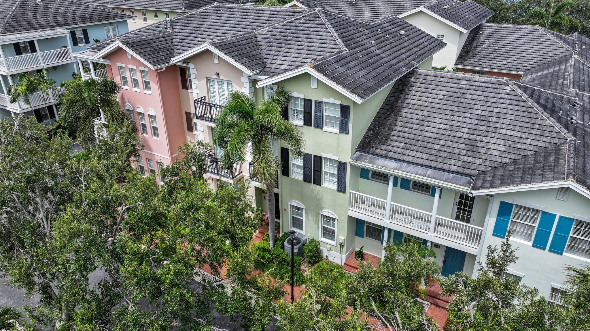 1032 E Heritage Club Circle