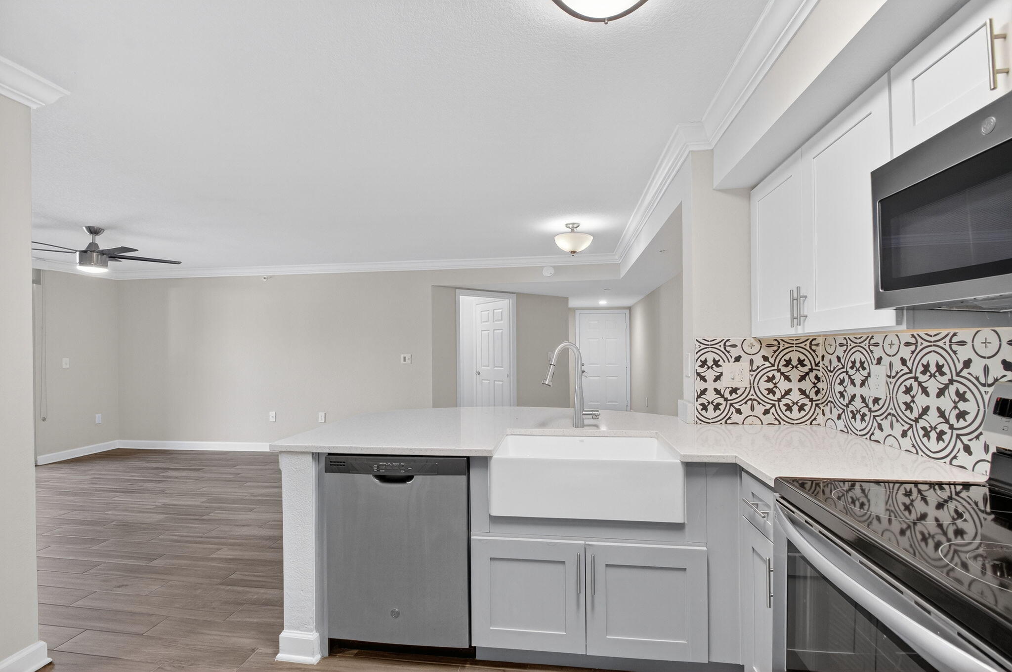 15155 Michelangelo Boulevard 103