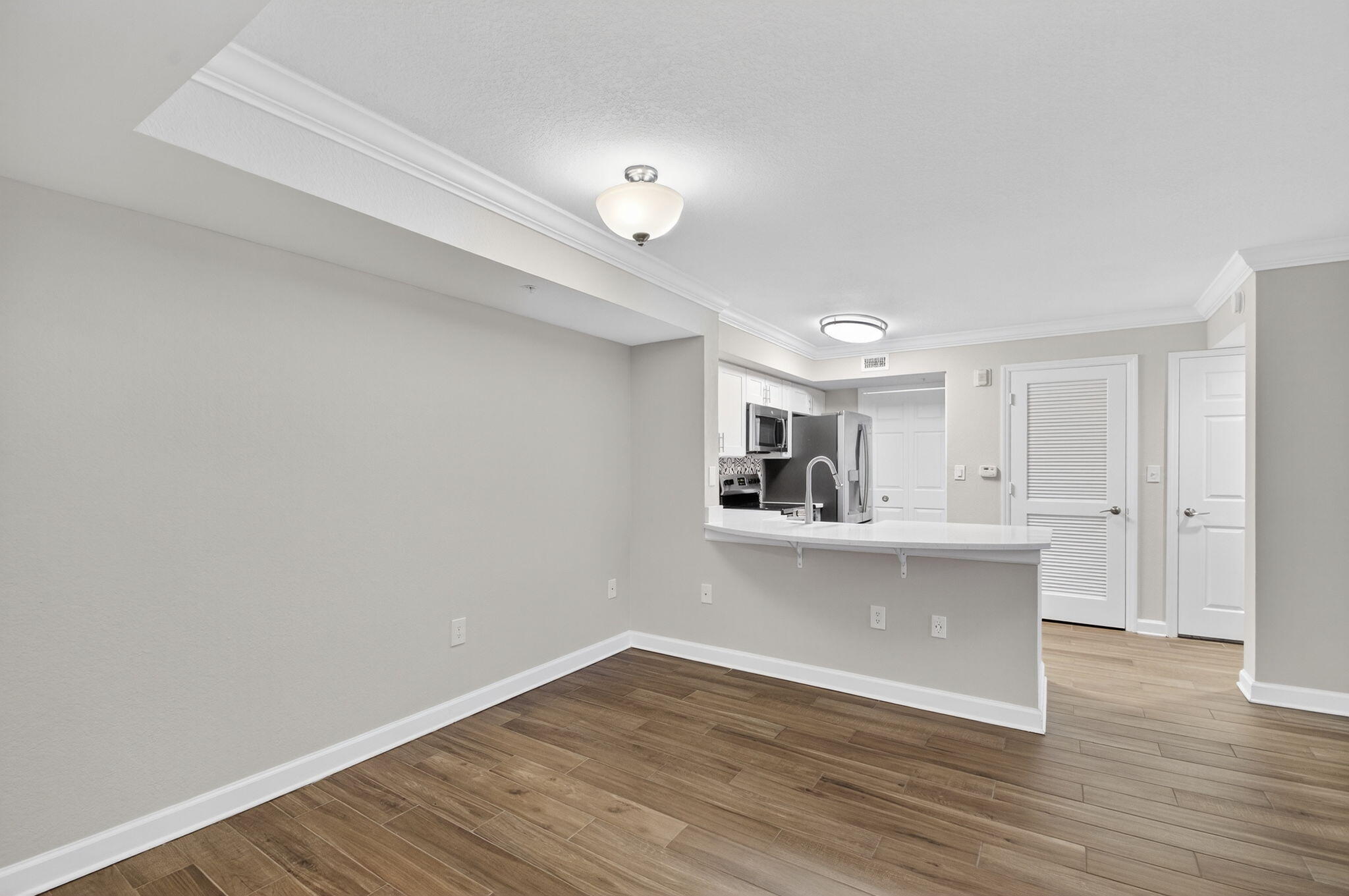 15155 Michelangelo Boulevard 103