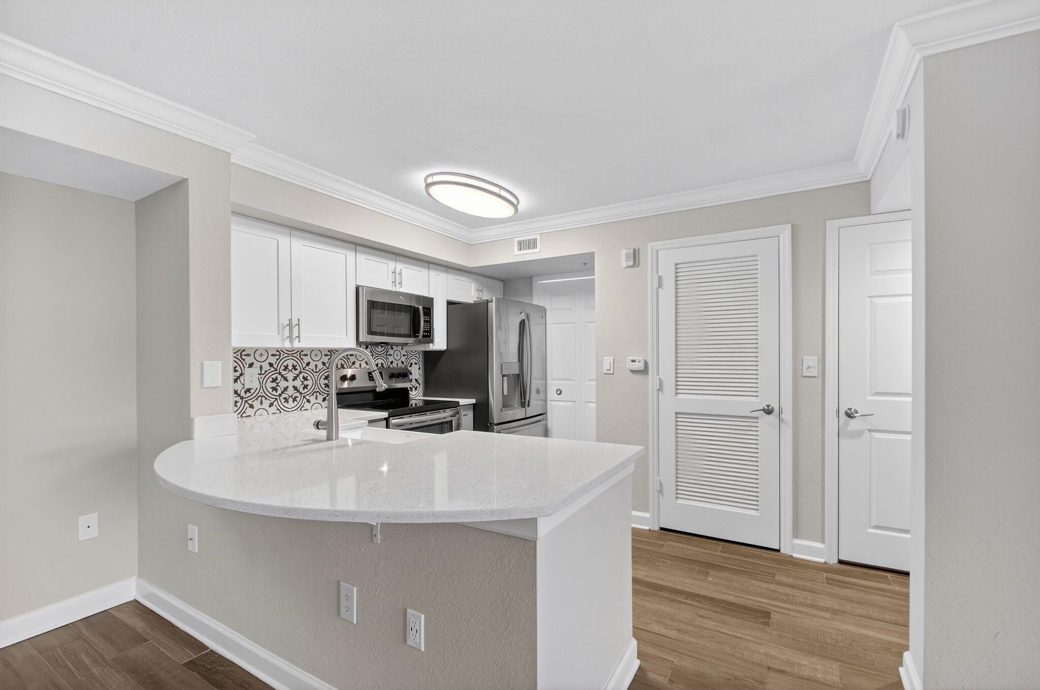 15155 Michelangelo Boulevard 103