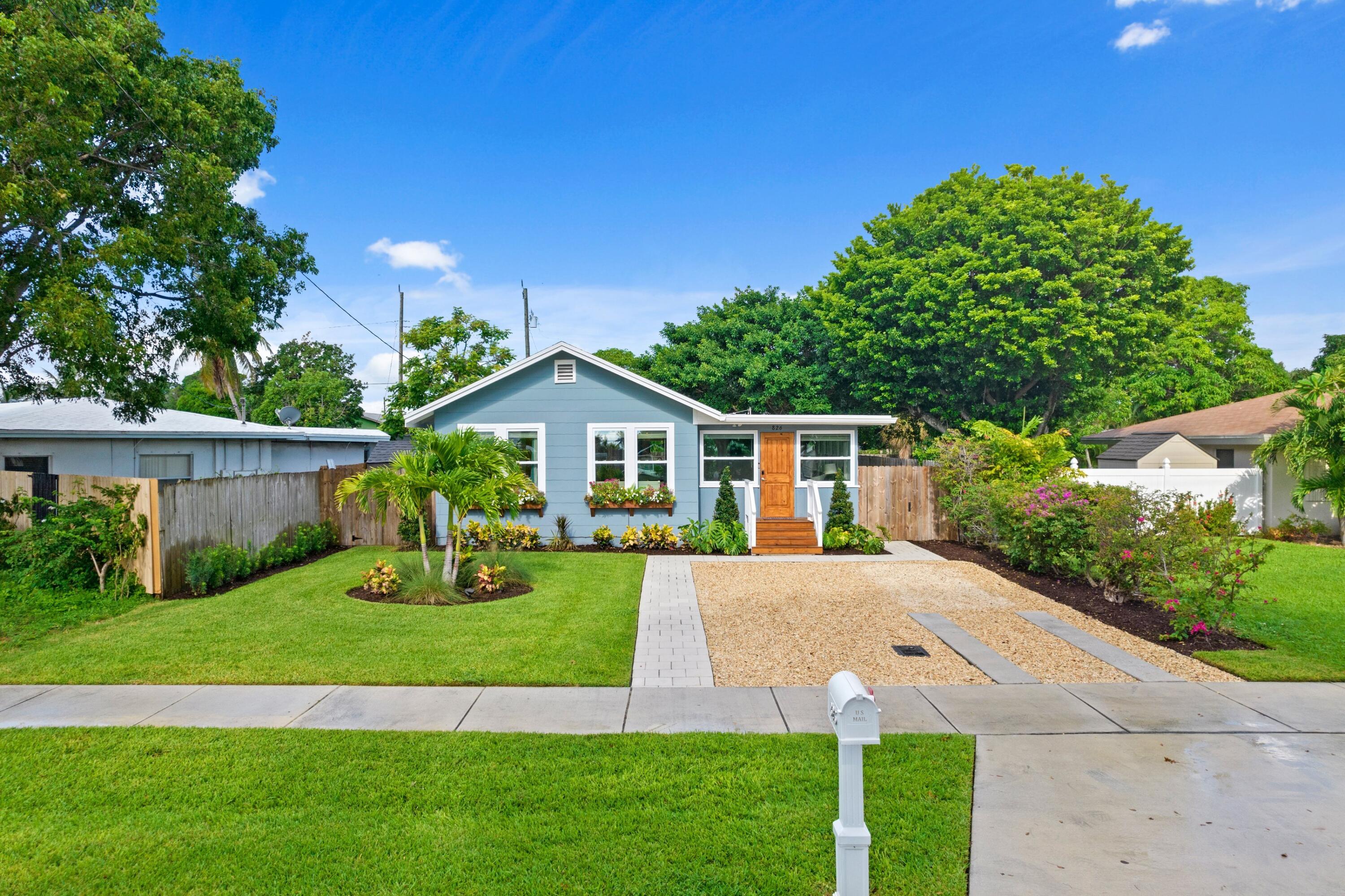 826 SE 4th Avenue