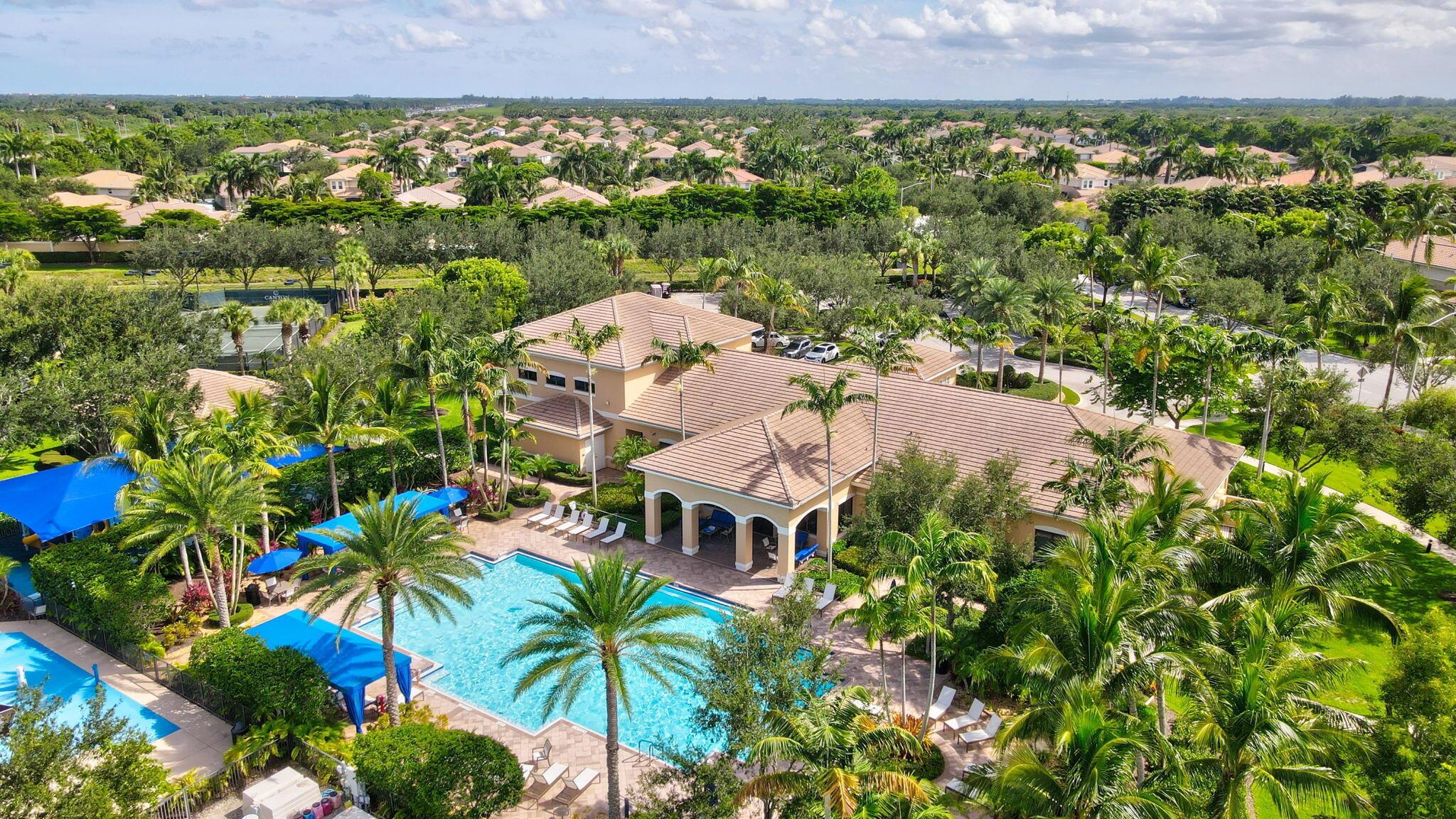 8489 Serena Creek Avenue