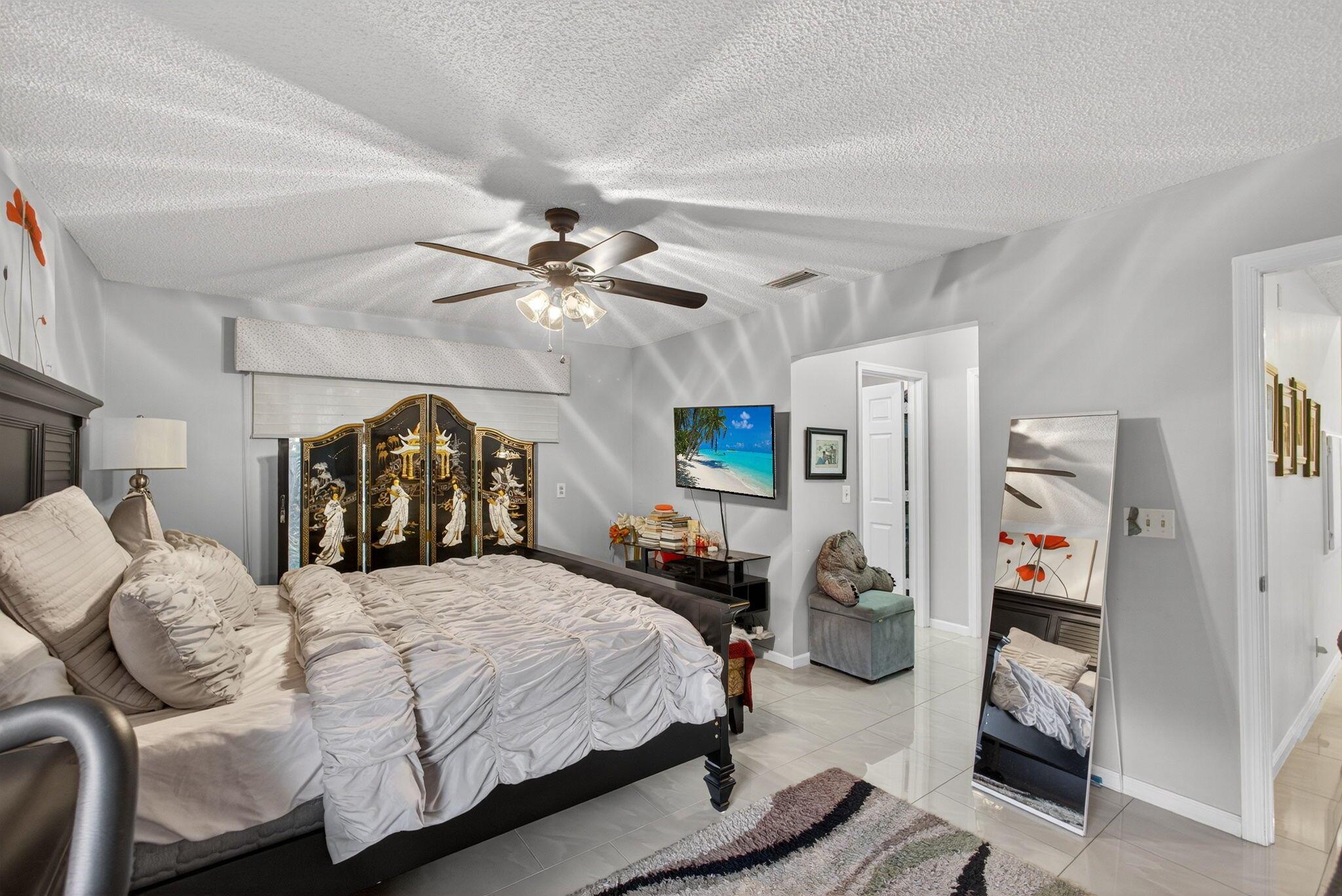 4840 Pine Tree Drive