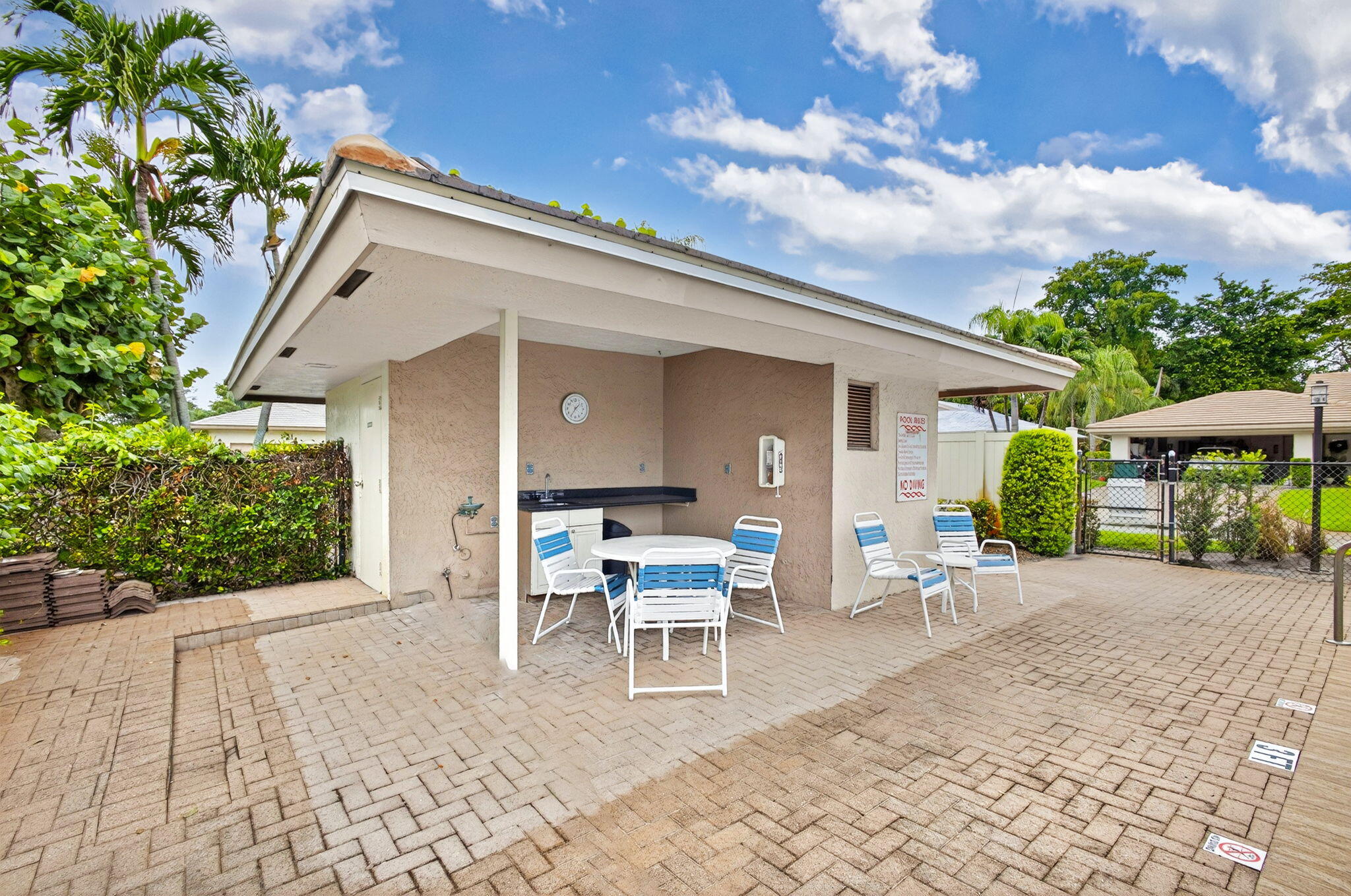 4840 Pine Tree Drive