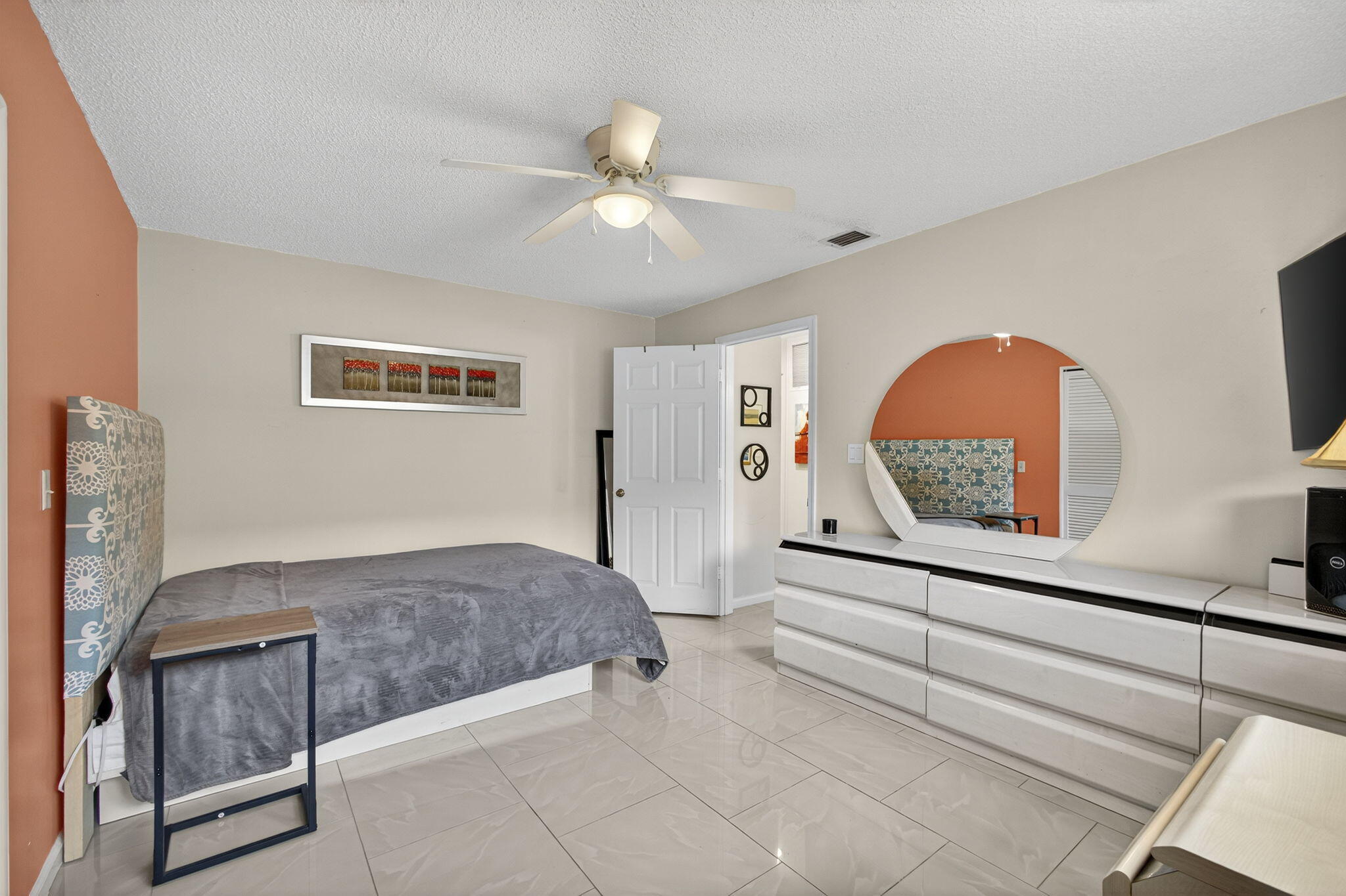 4840 Pine Tree Drive