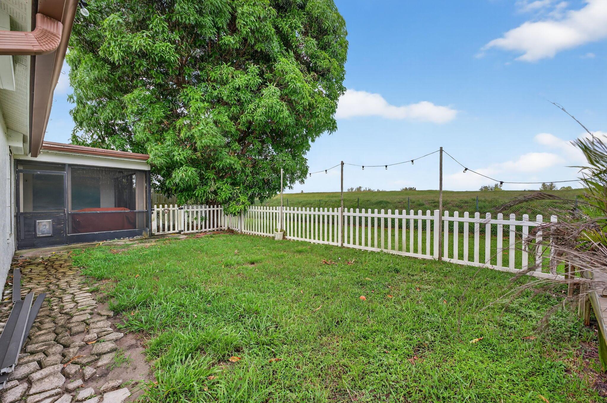 5148 Arbor Glen Circle