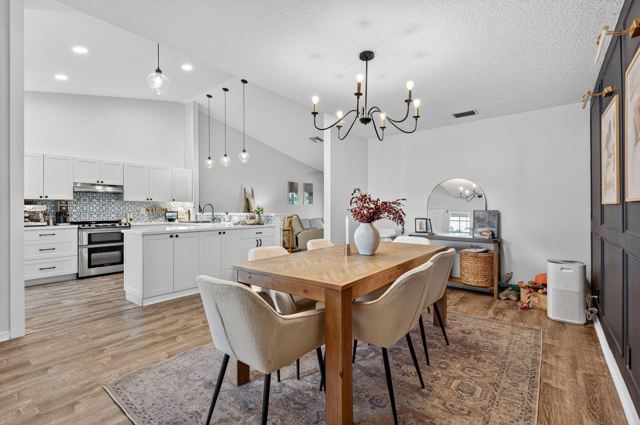 5148 Arbor Glen Circle