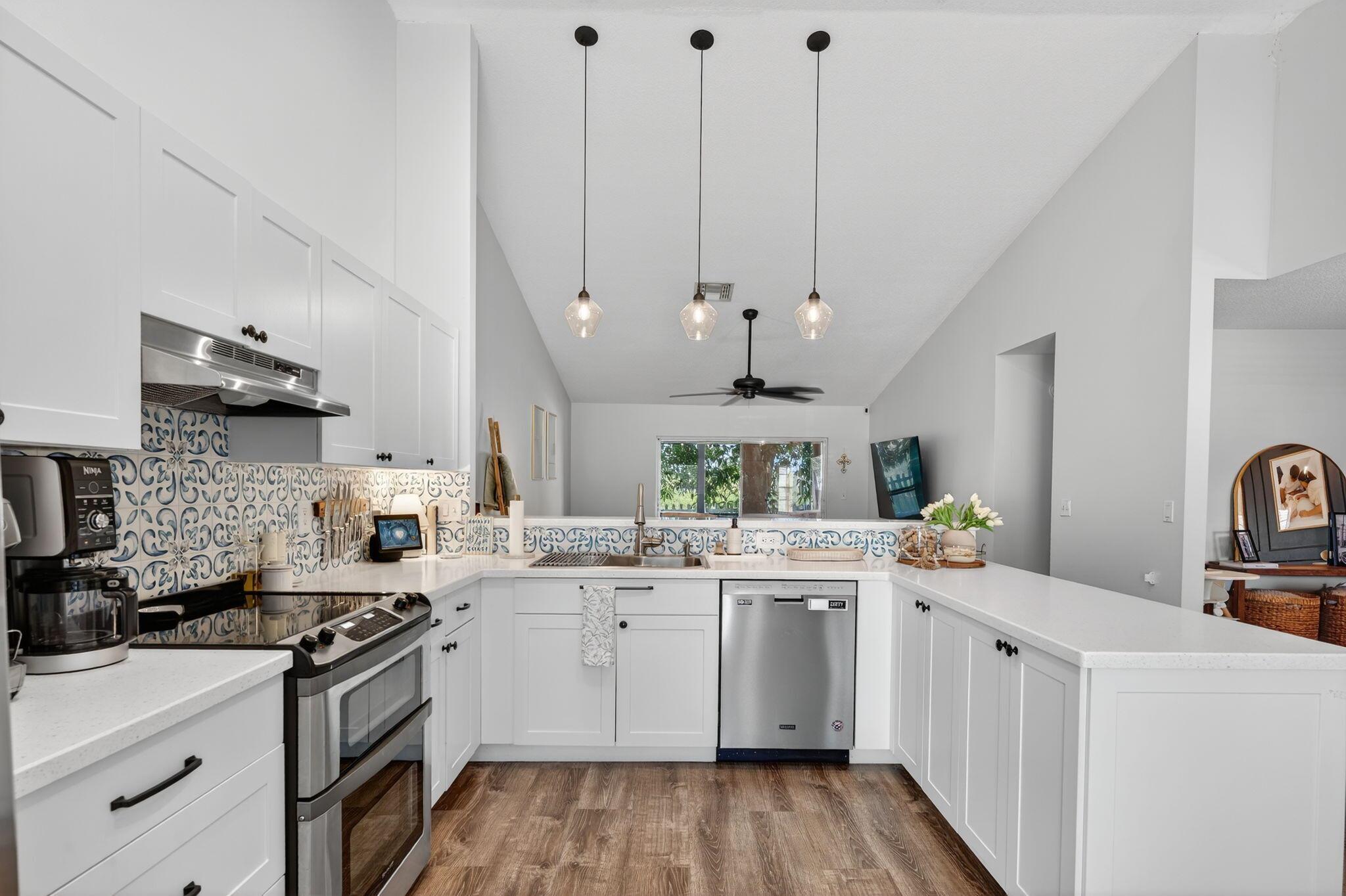 5148 Arbor Glen Circle