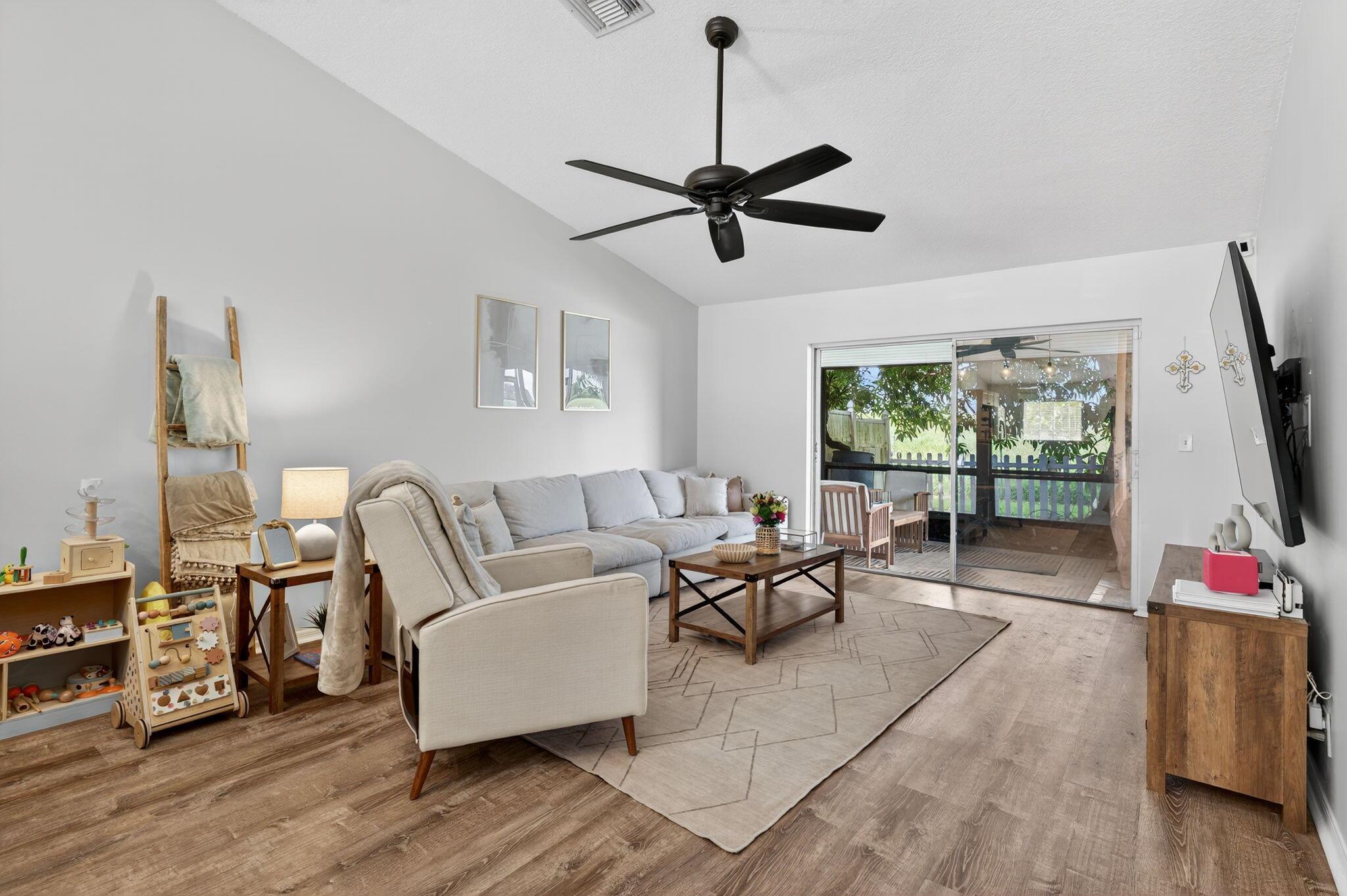 5148 Arbor Glen Circle