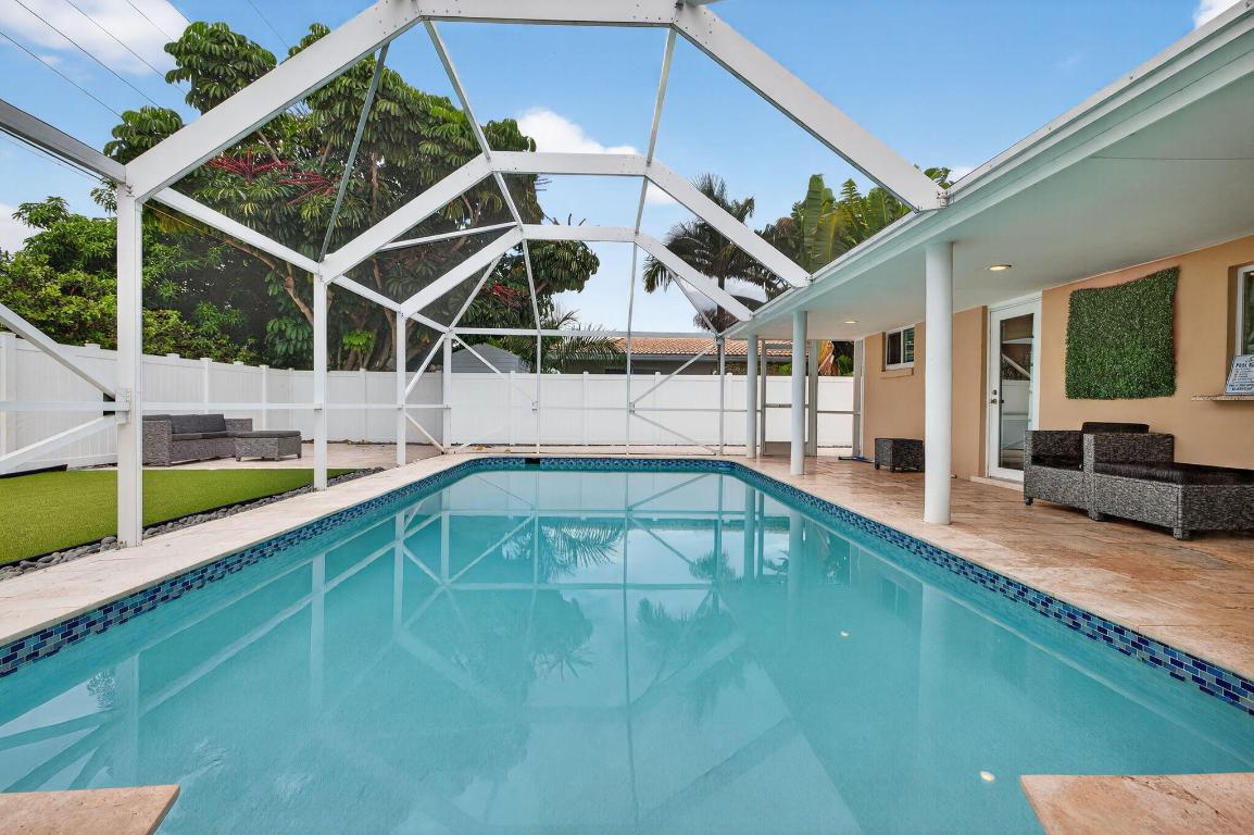 5701 NE 16th Terrace