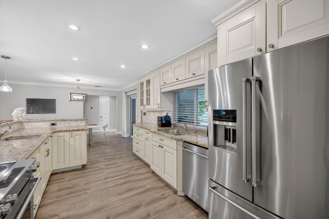 5701 NE 16th Terrace