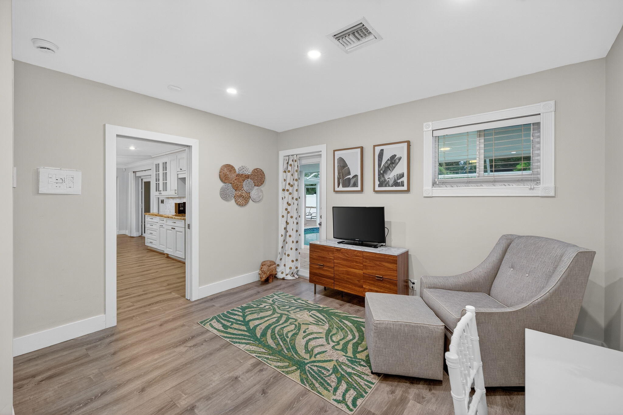 5701 NE 16th Terrace