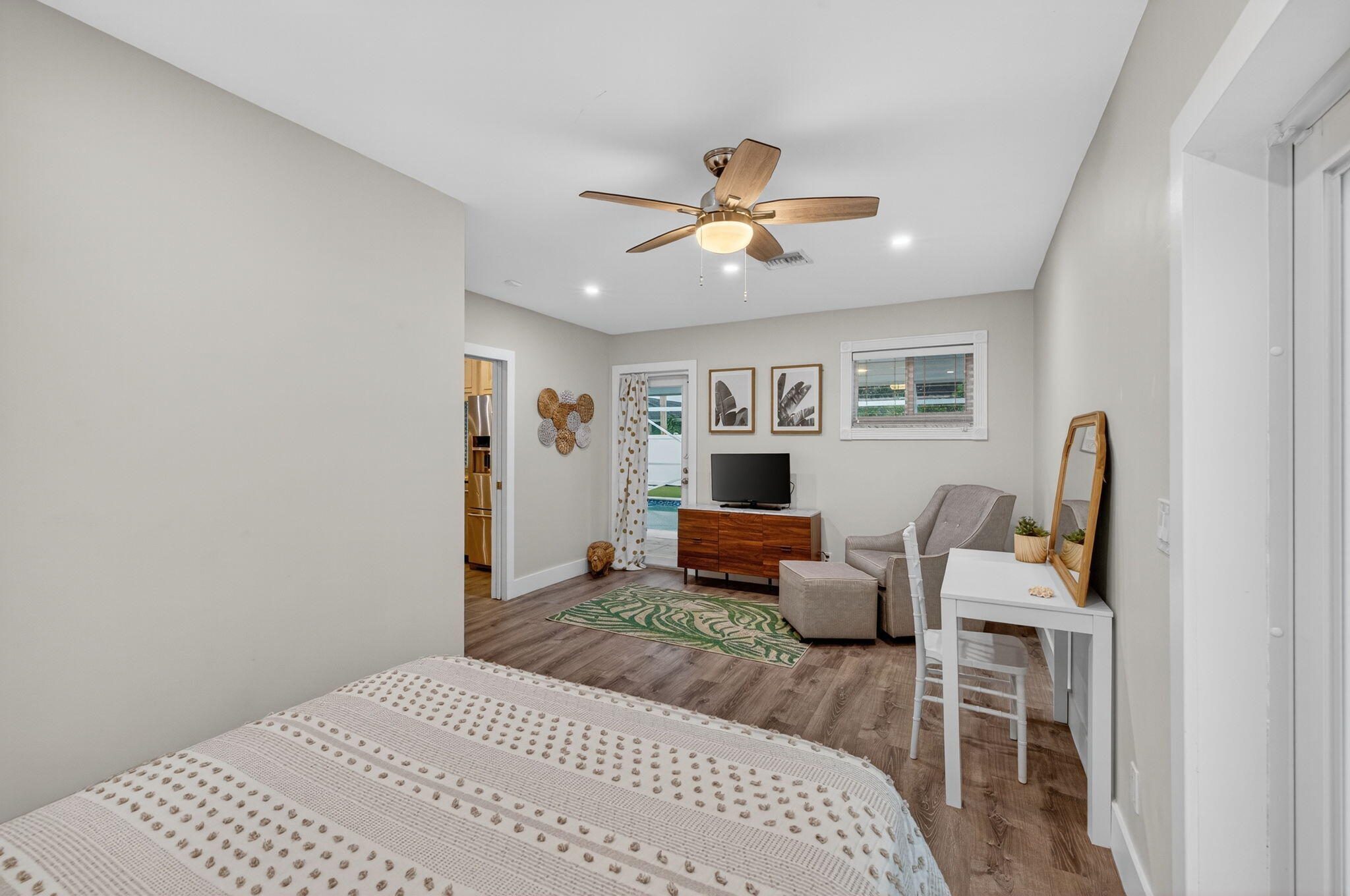 5701 NE 16th Terrace