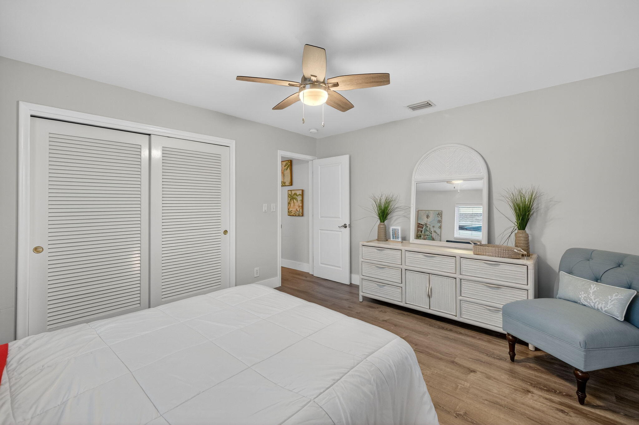 5701 NE 16th Terrace