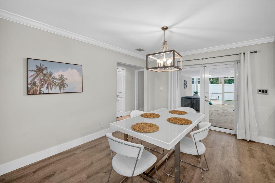 5701 NE 16th Terrace