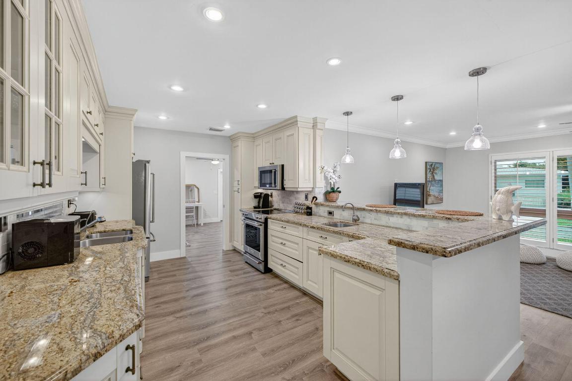 5701 NE 16th Terrace