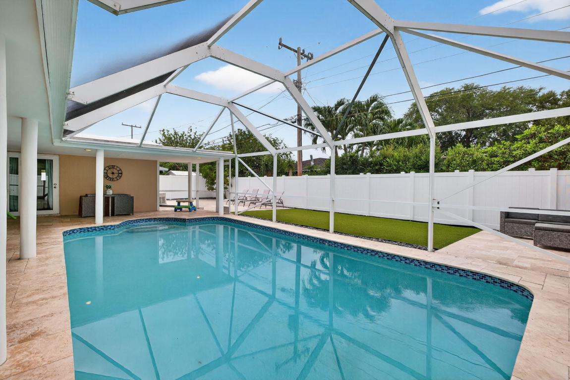 5701 NE 16th Terrace