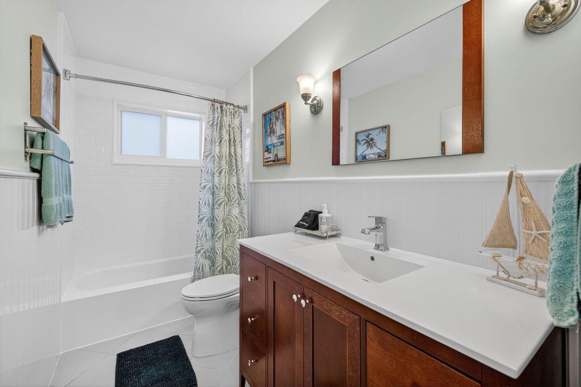 5701 NE 16th Terrace