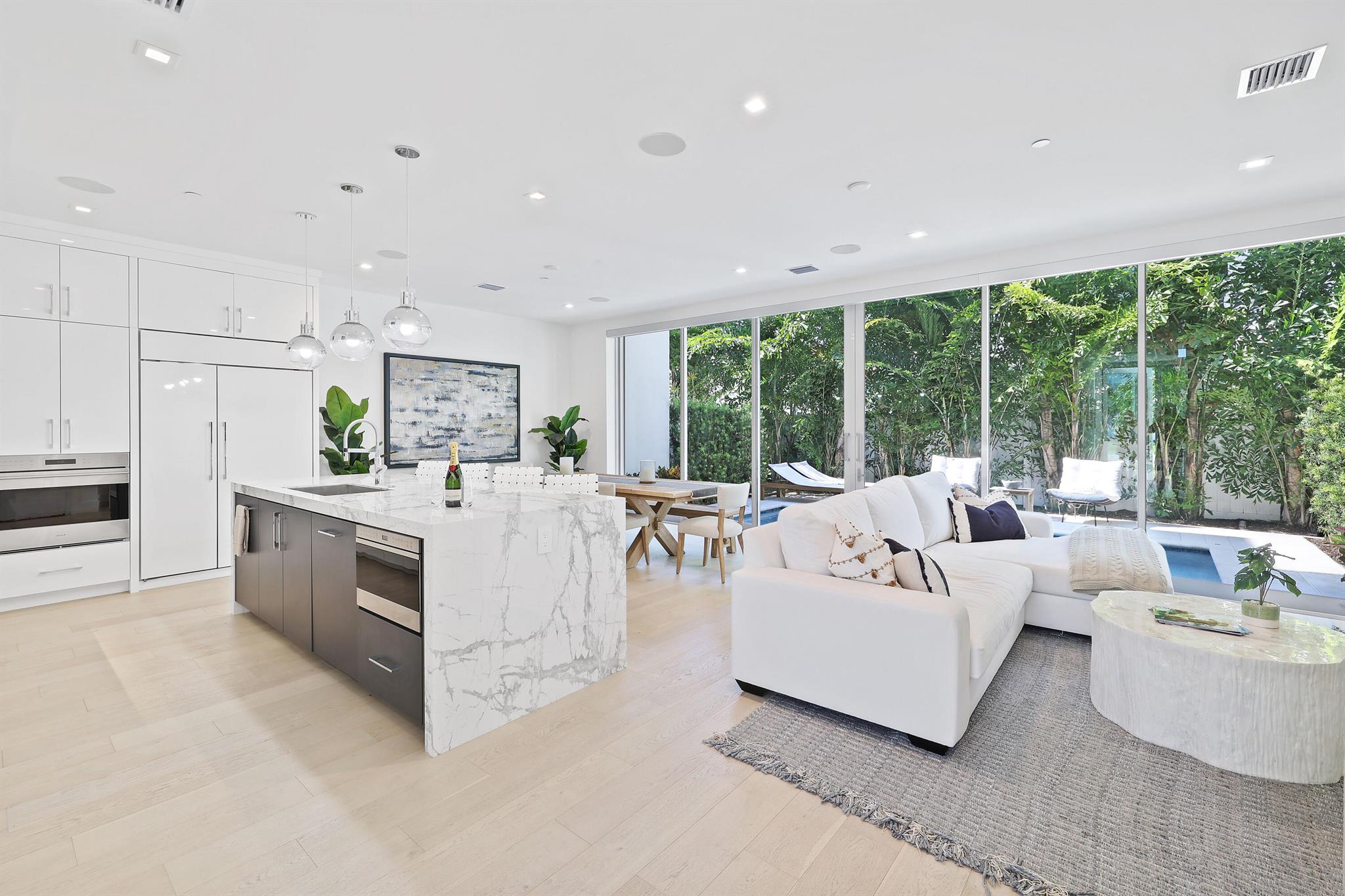 200 NE 7th Avenue 2