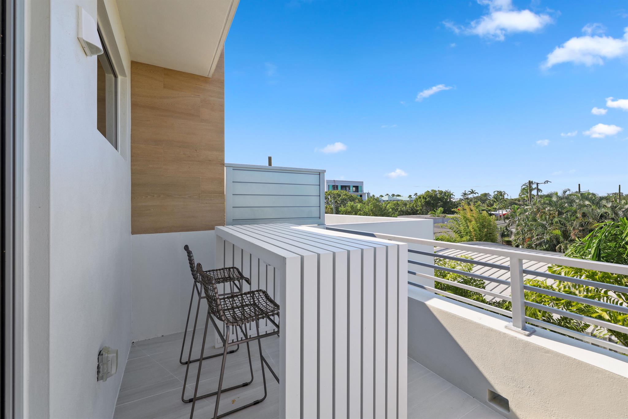200 NE 7th Avenue 2