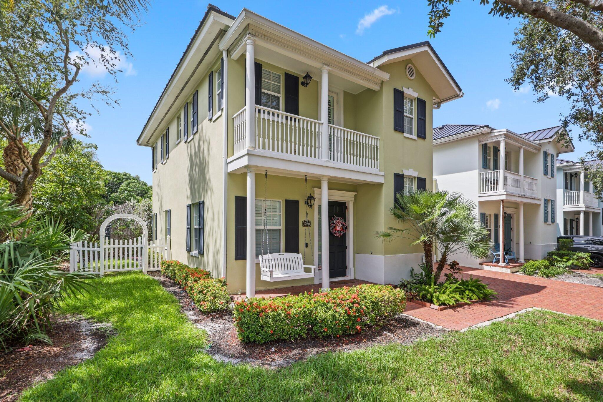 1036 W Heritage Club Circle