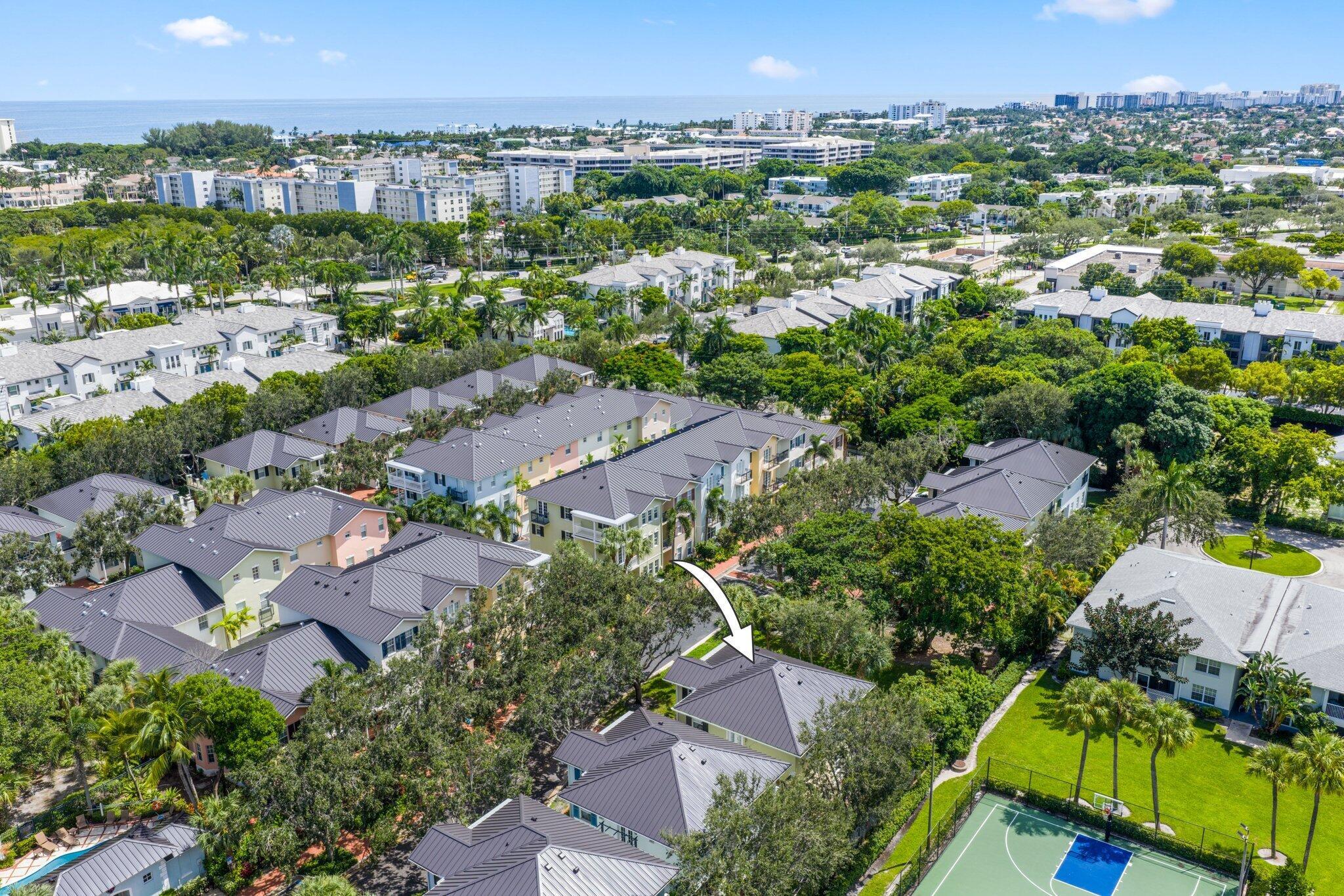 1036 W Heritage Club Circle