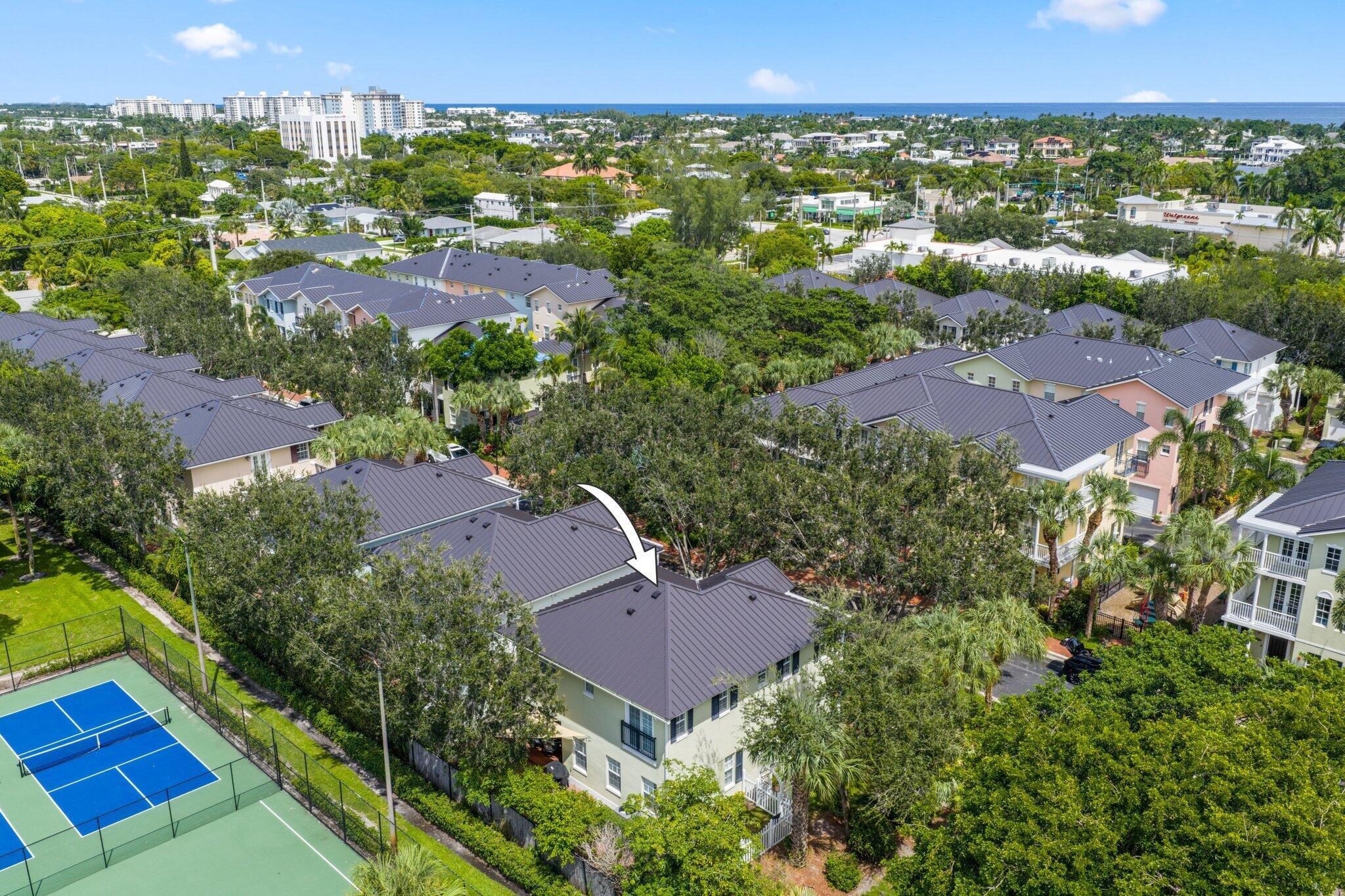 1036 W Heritage Club Circle